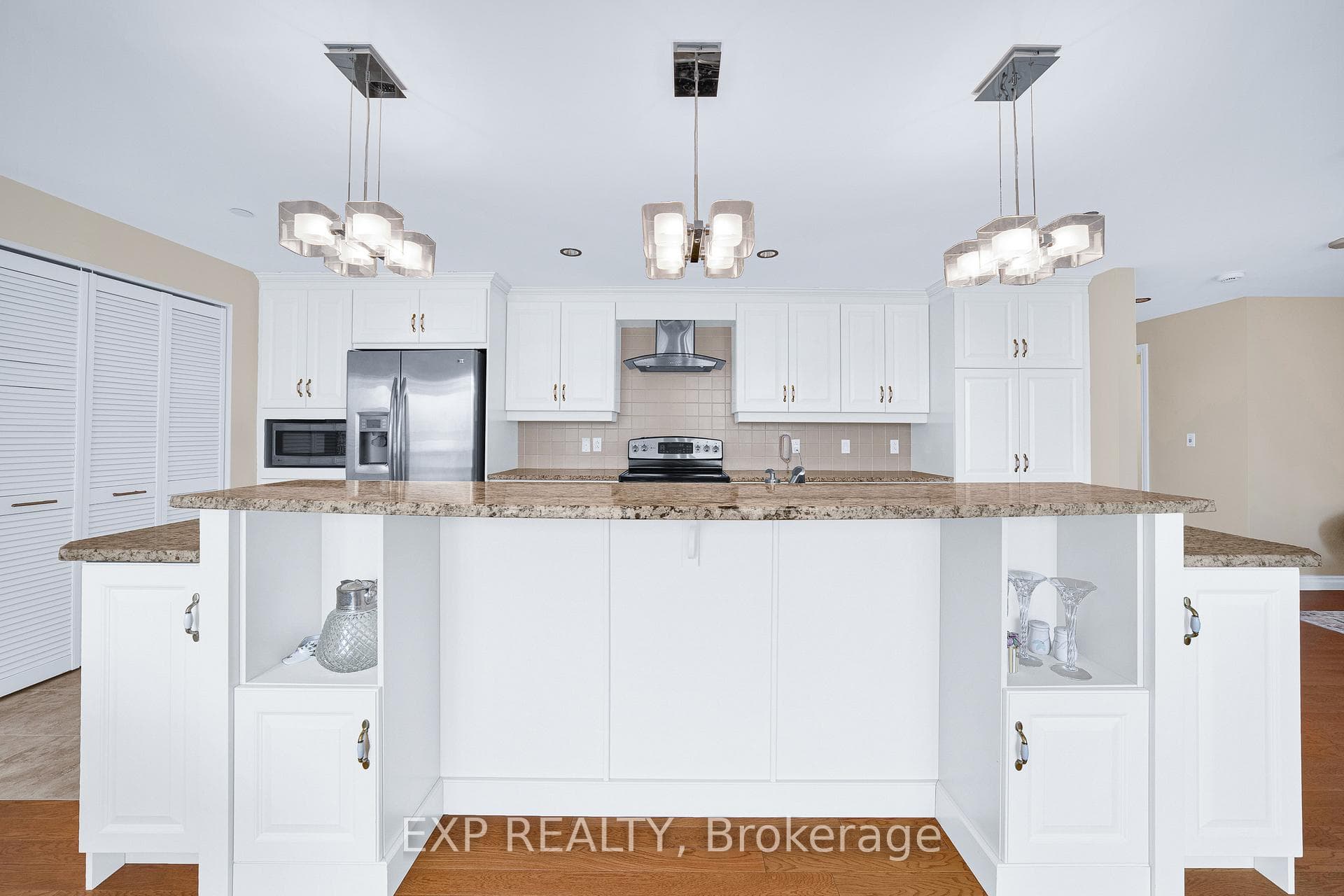 90 George Street Unit 1103 photo 7