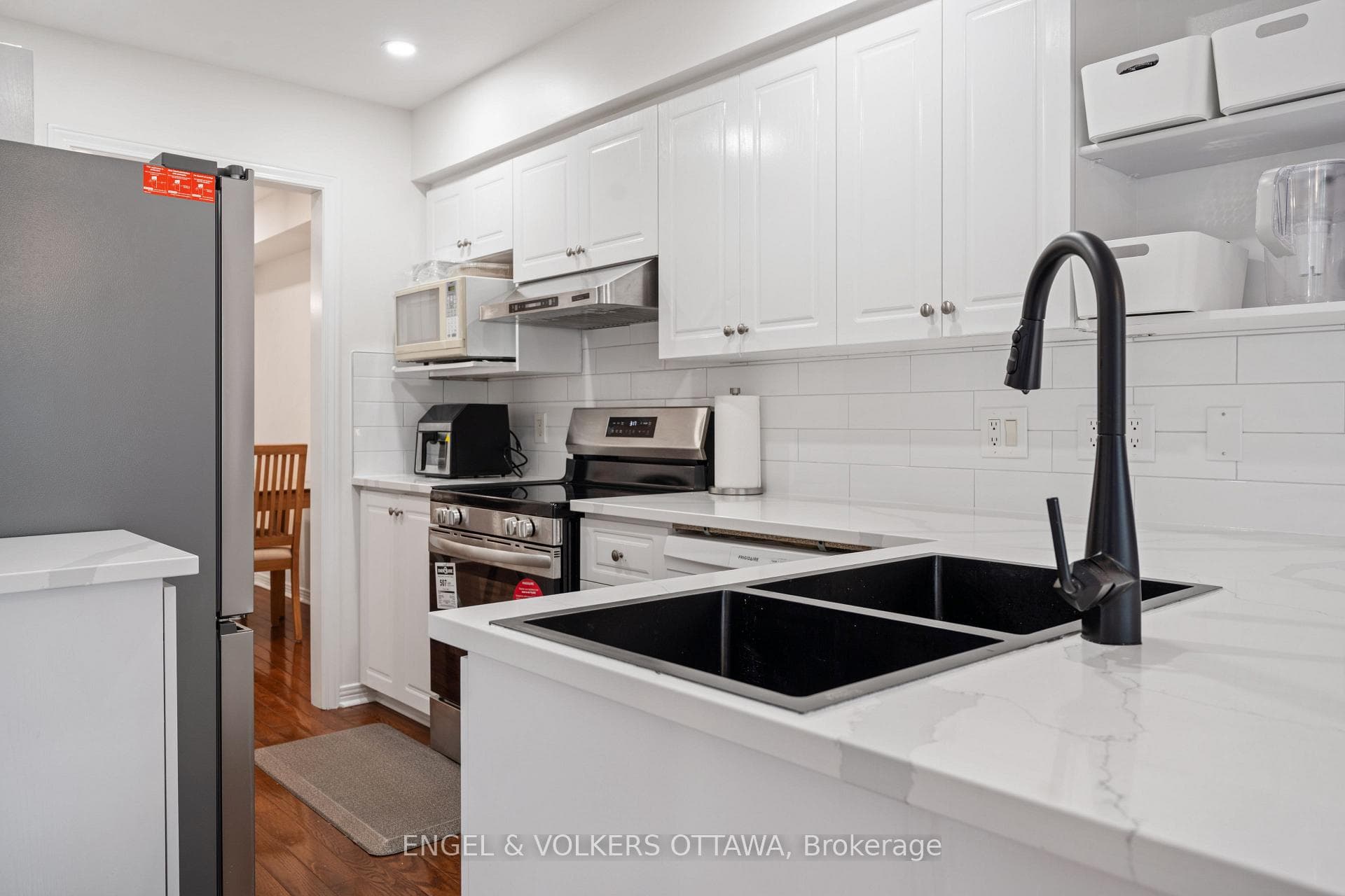 18 Cambray Lane photo 12