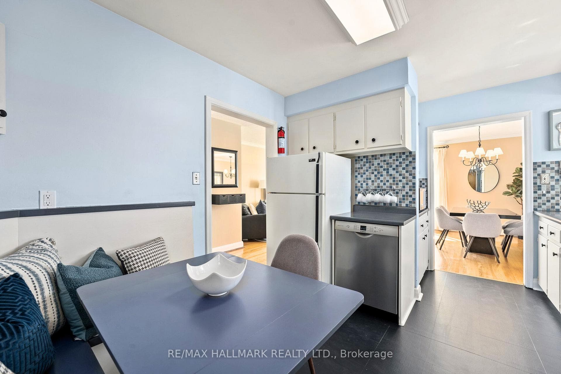 4 Panmure Crescent photo 6