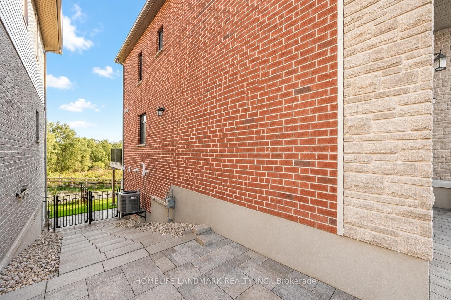 283 Macalister Boulevard photo 41