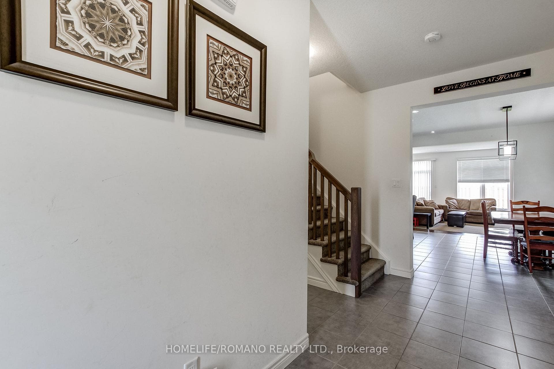 42 Dallan Drive photo 9