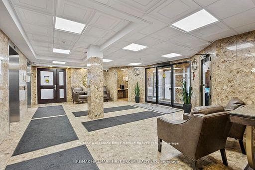 2 WESTNEY Road Unit 1109 photo 2