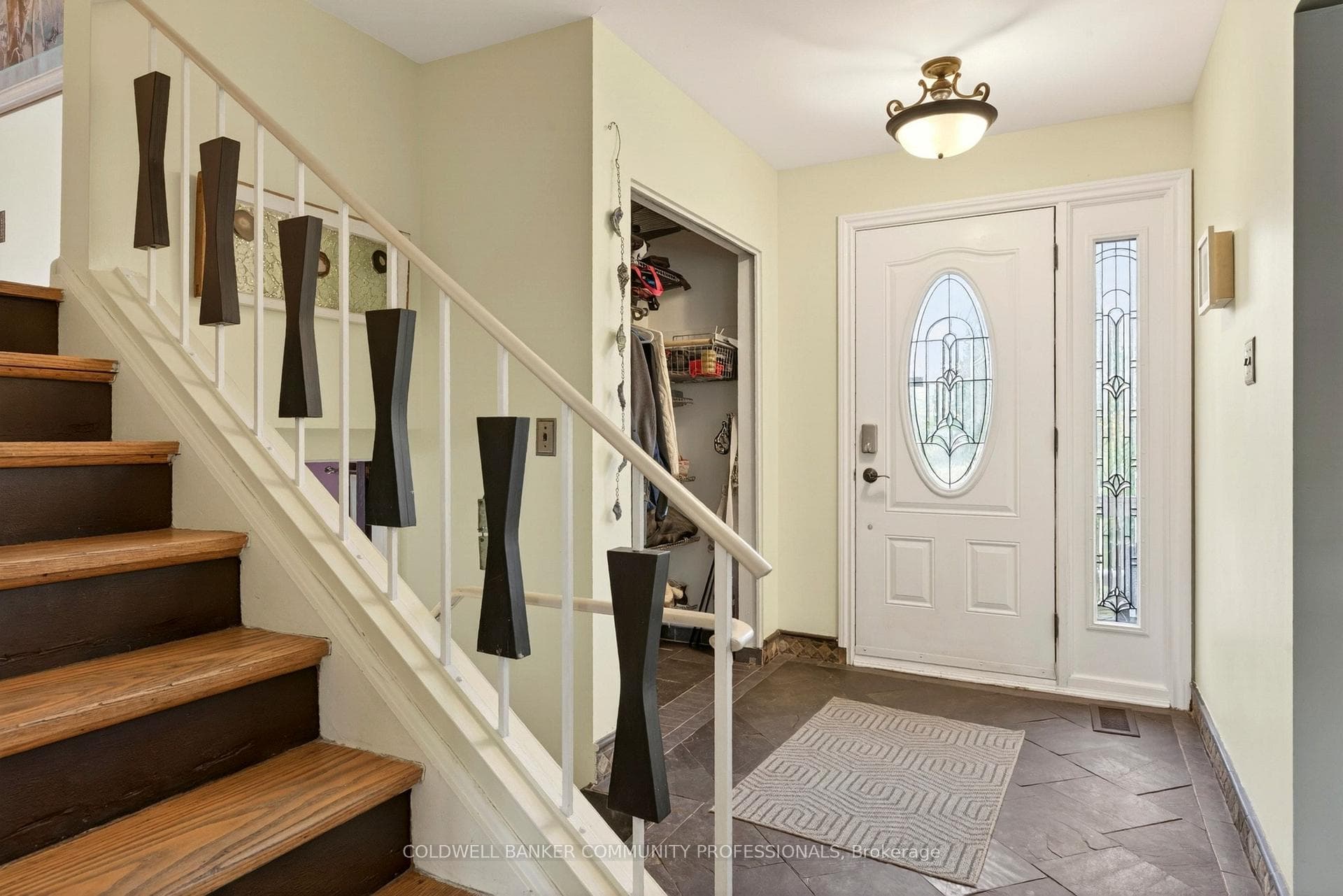 6 Seagram Place photo 3