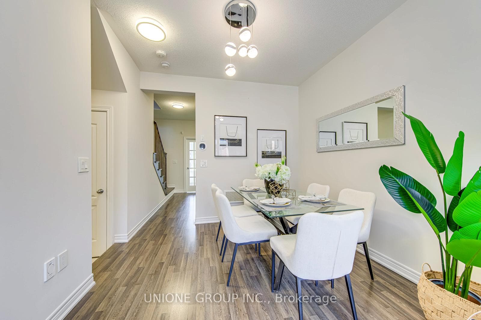 1458 Pratt Heights photo 10
