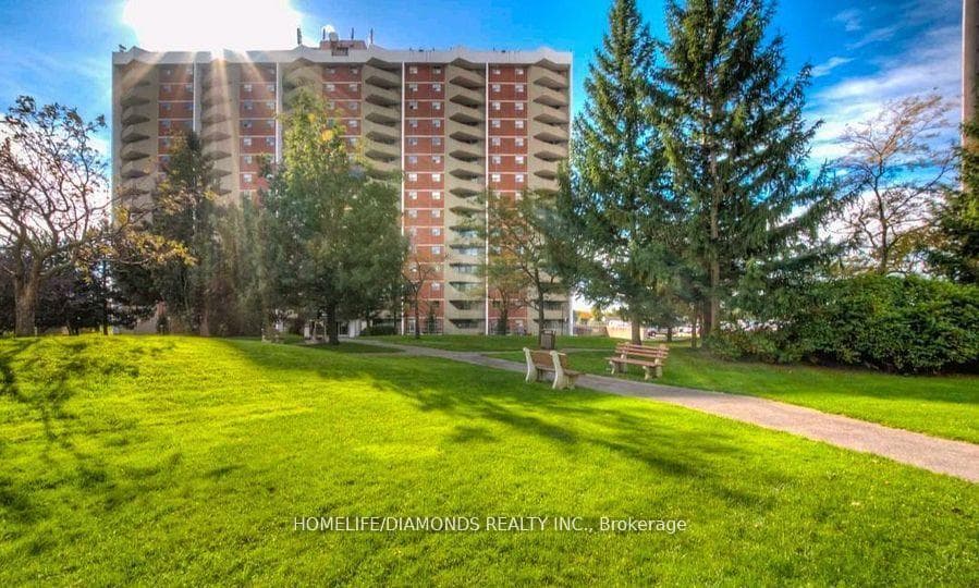1105 JALNA Boulevard Unit 112 photo 16