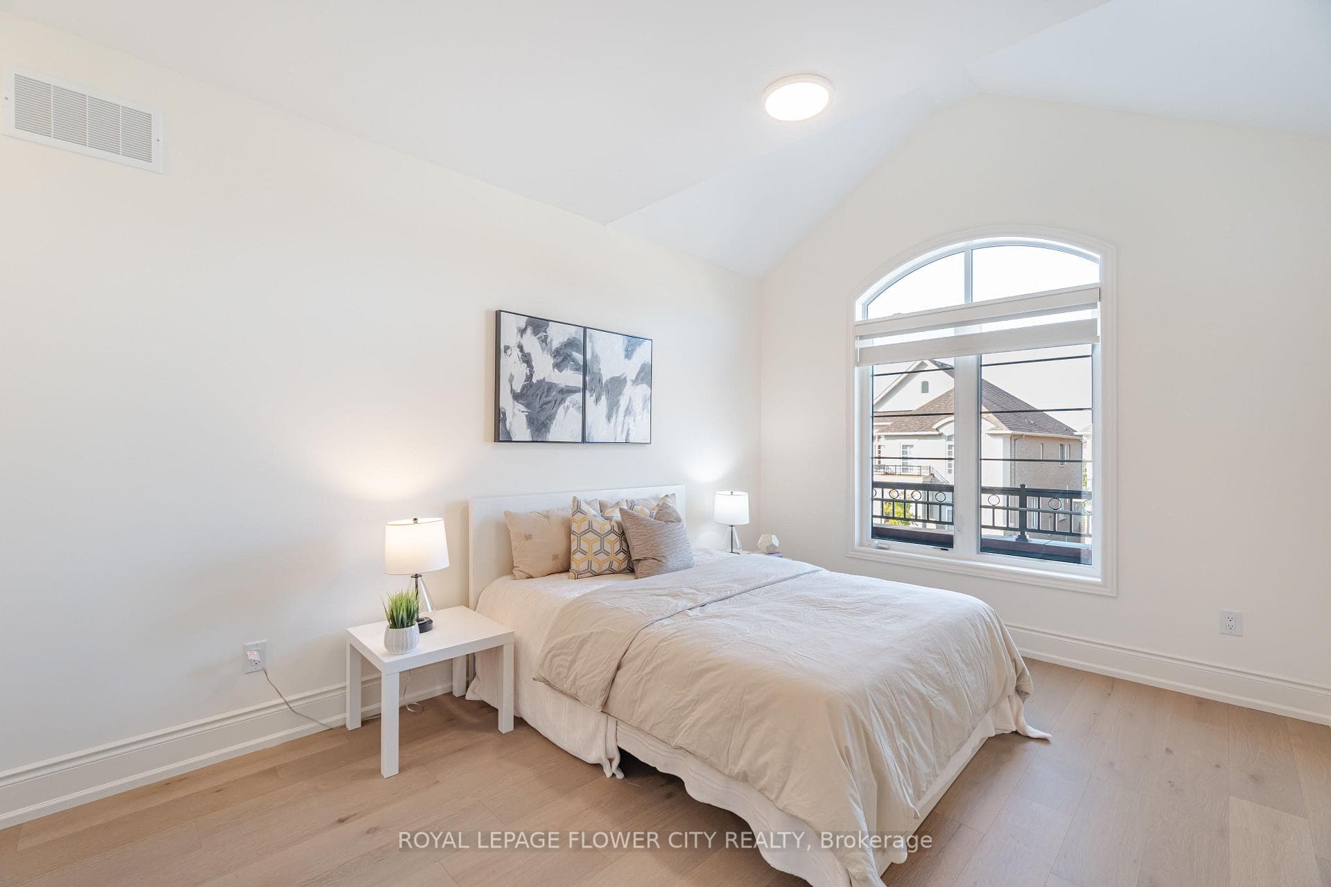 16 Smallwood Road photo 21