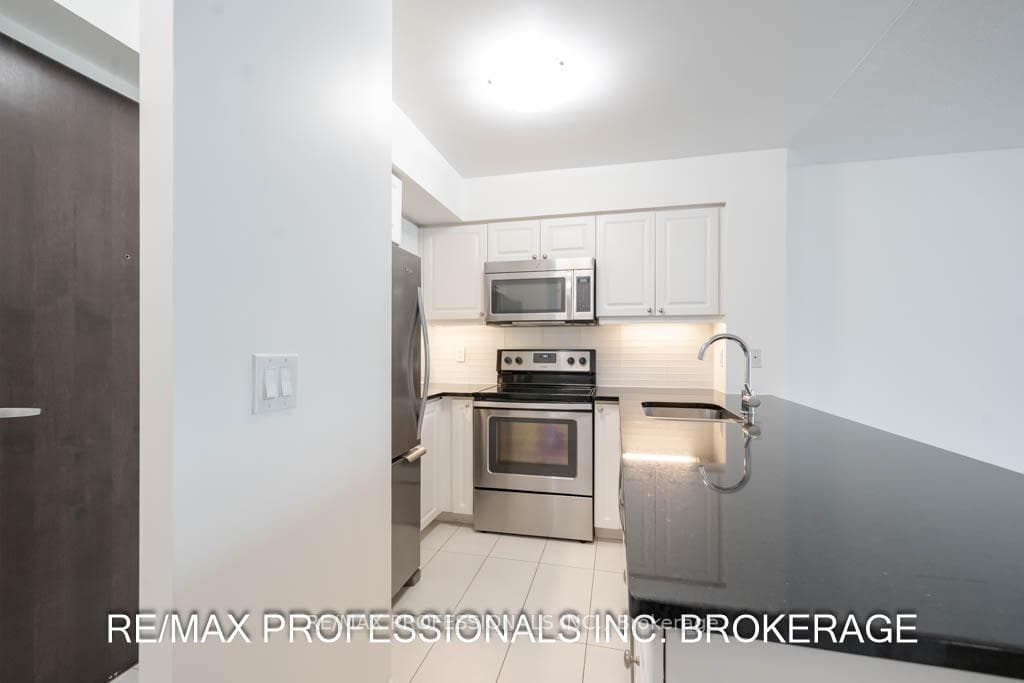 19 Grand Trunk Crescent Unit 3505 photo 11