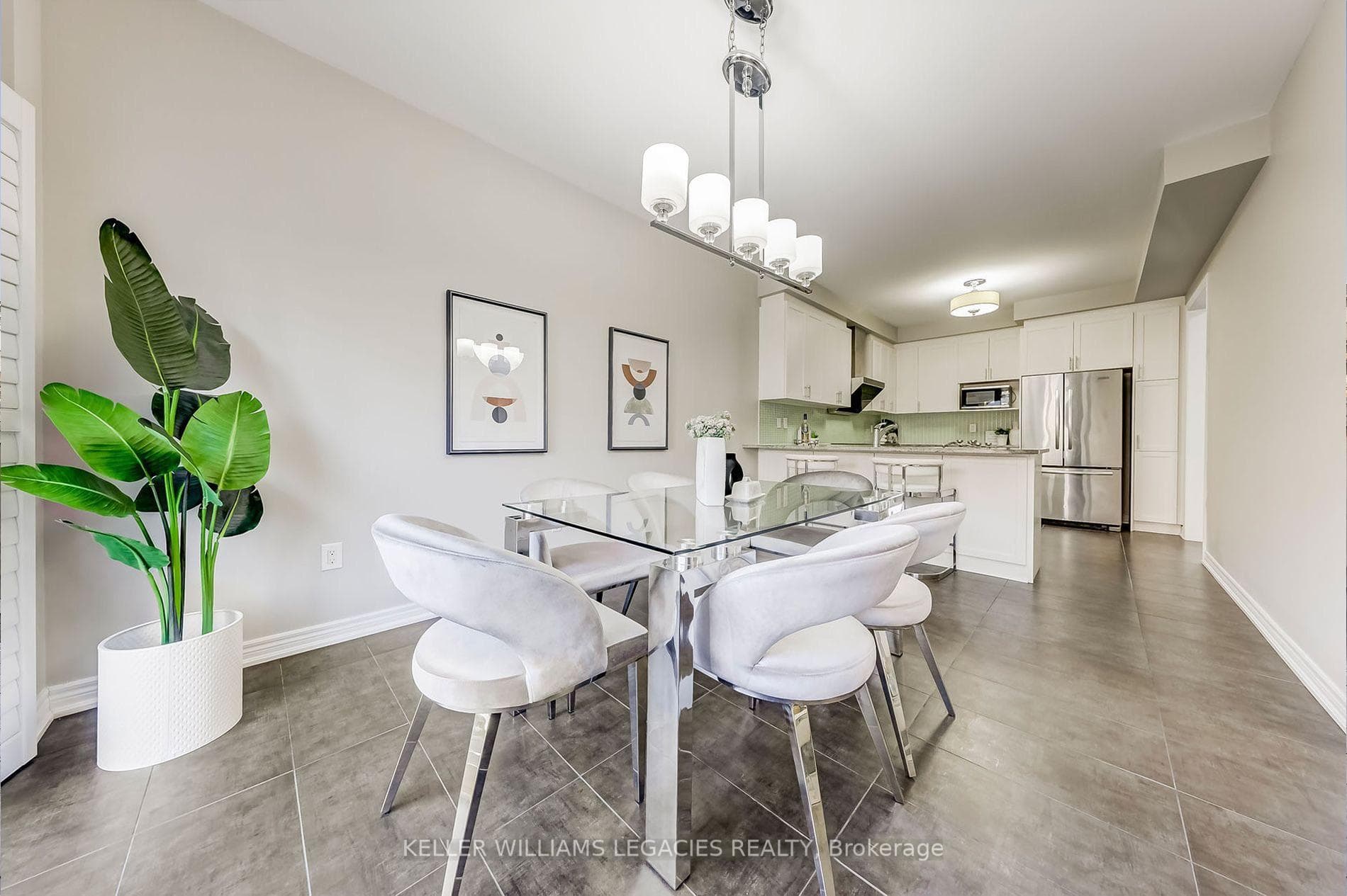 308 Oberfrick Avenue photo 9