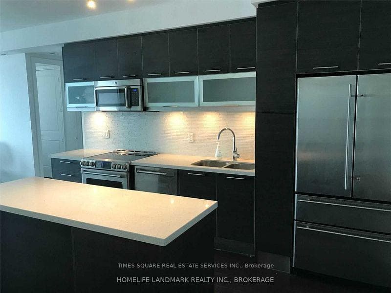 388 Yonge Street Unit 6809 photo 4