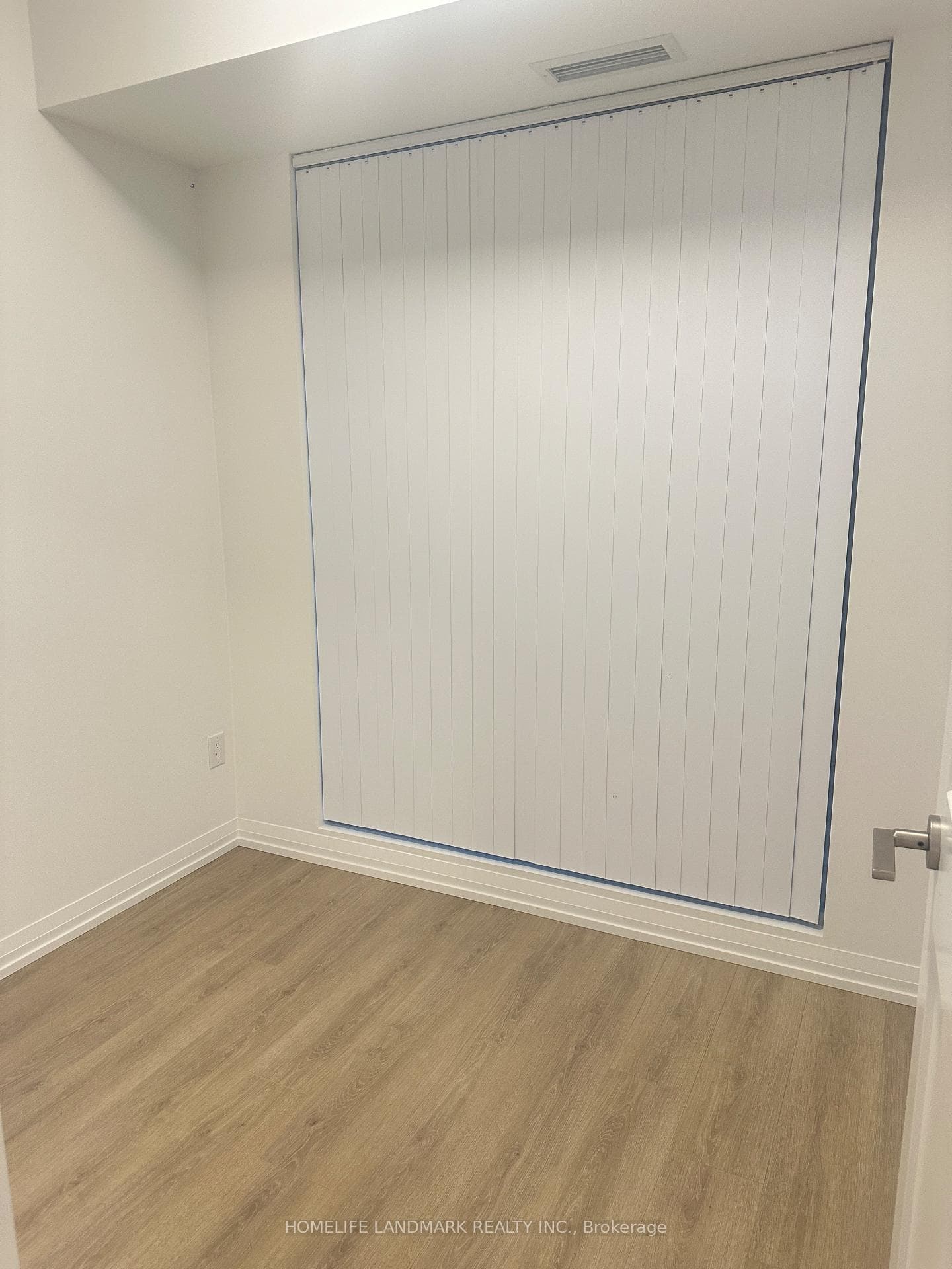 8 Widmer Street Unit 1012 photo 10