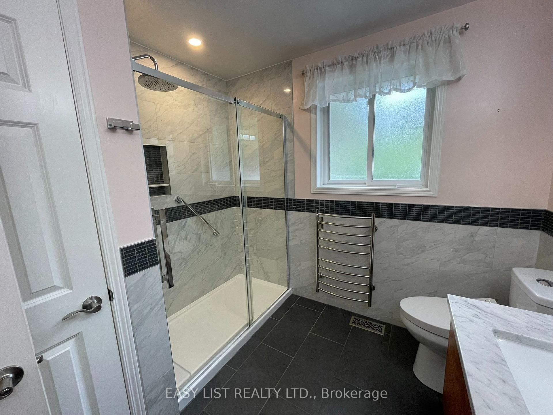 3 Baker Place photo 11