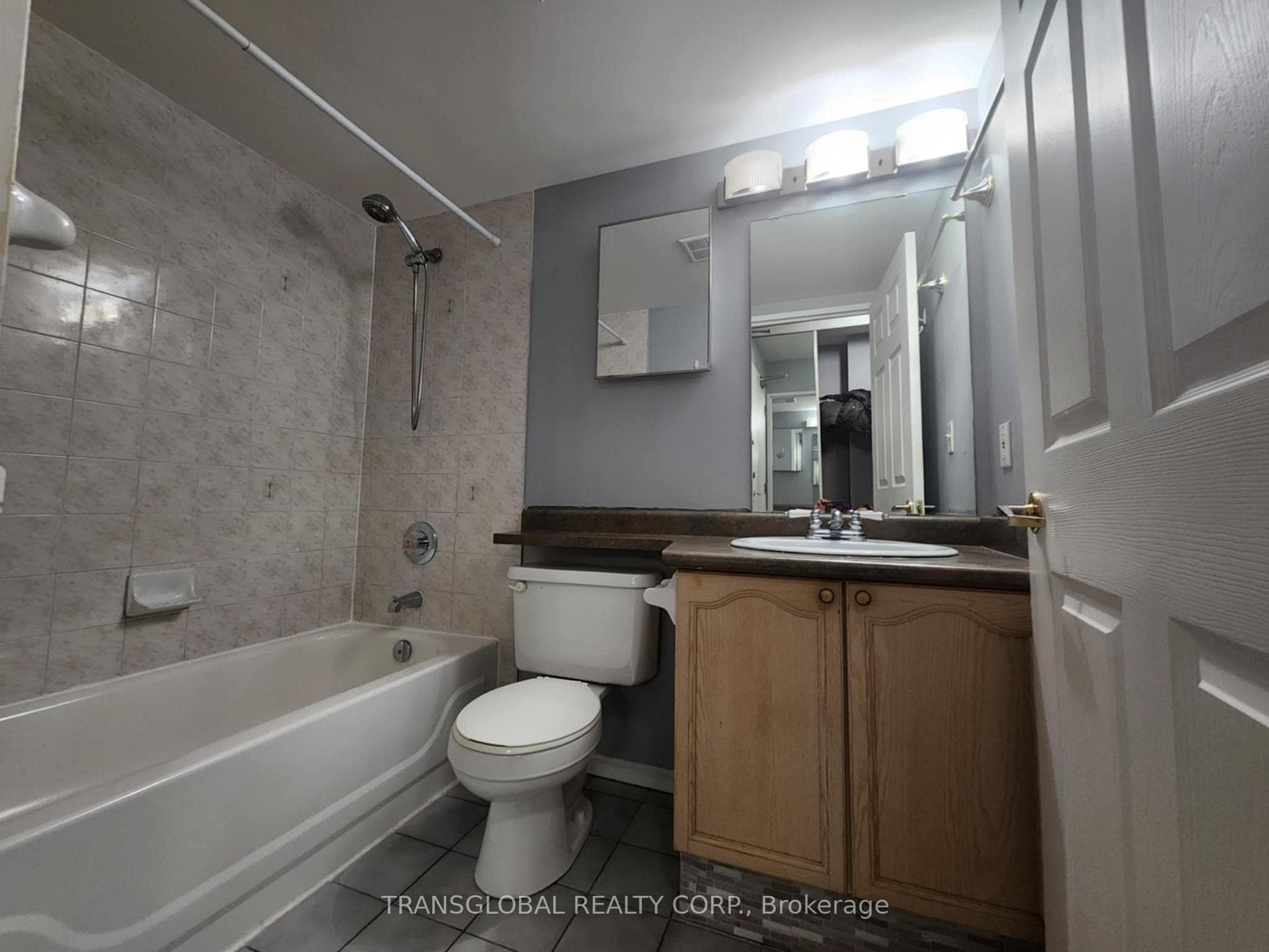555 Wilson Hts Boulevard Unit 305 photo 9