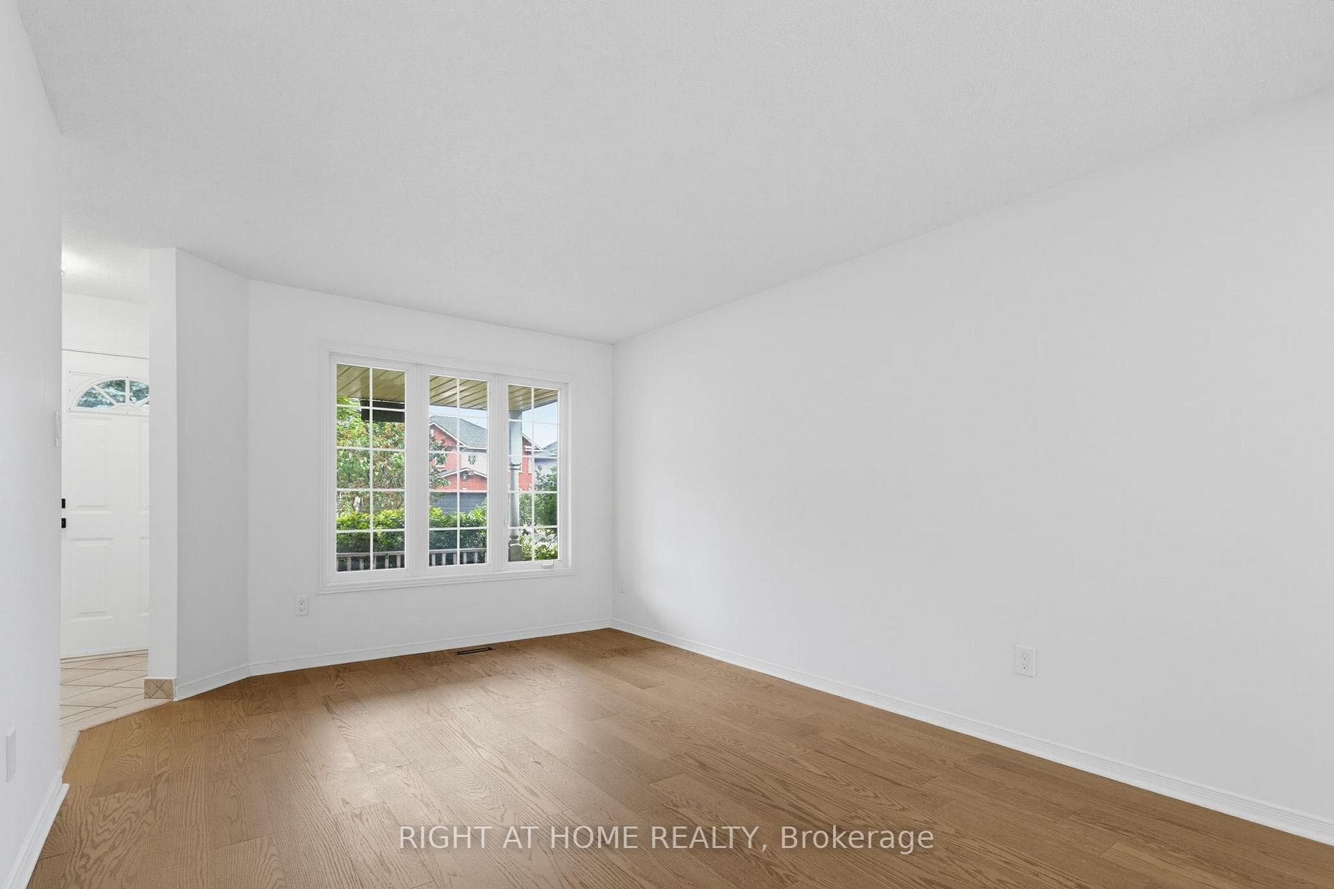 1087 Augustus Drive photo 20