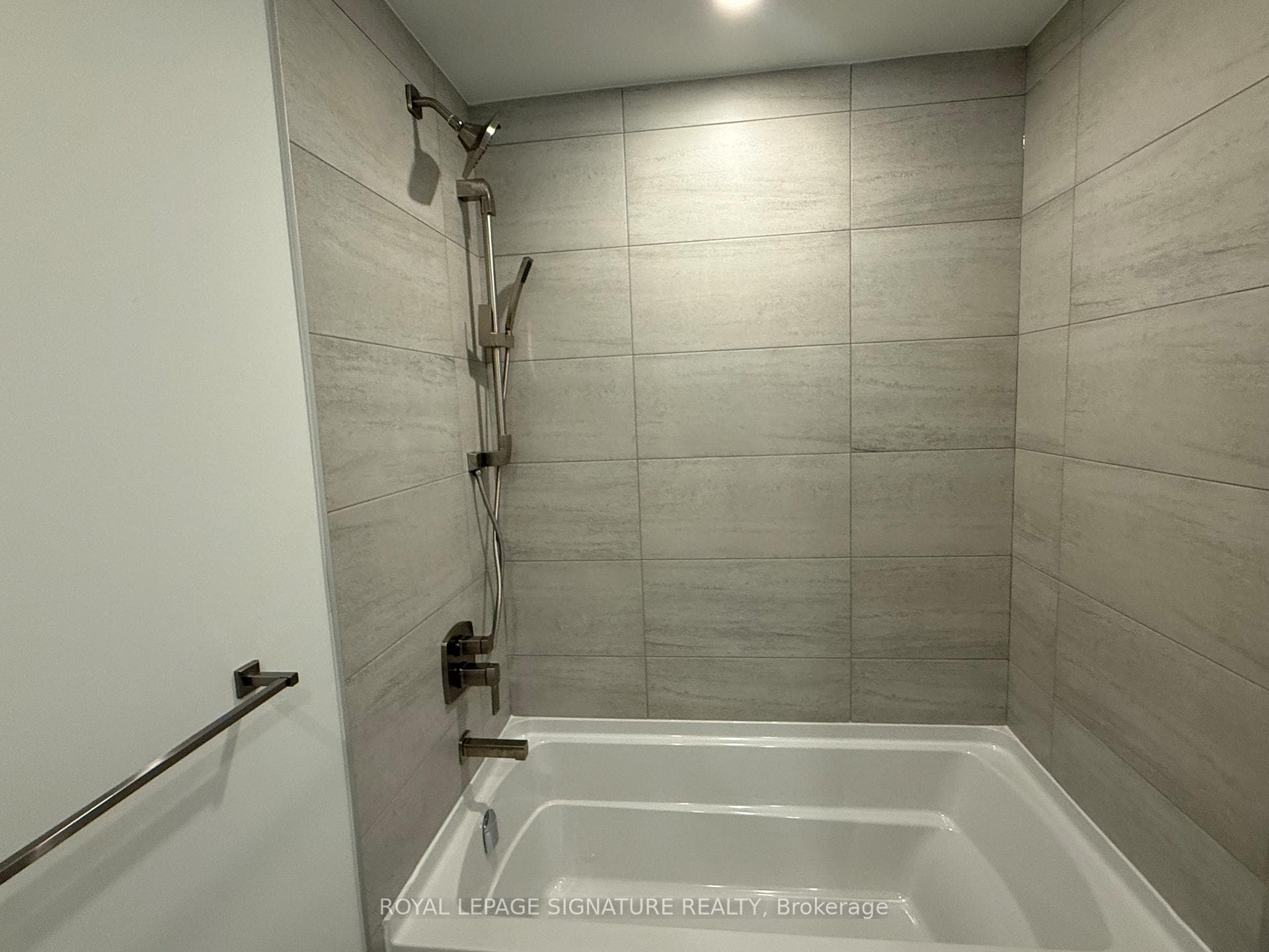 1 Fairview Road Unit 1304 photo 11