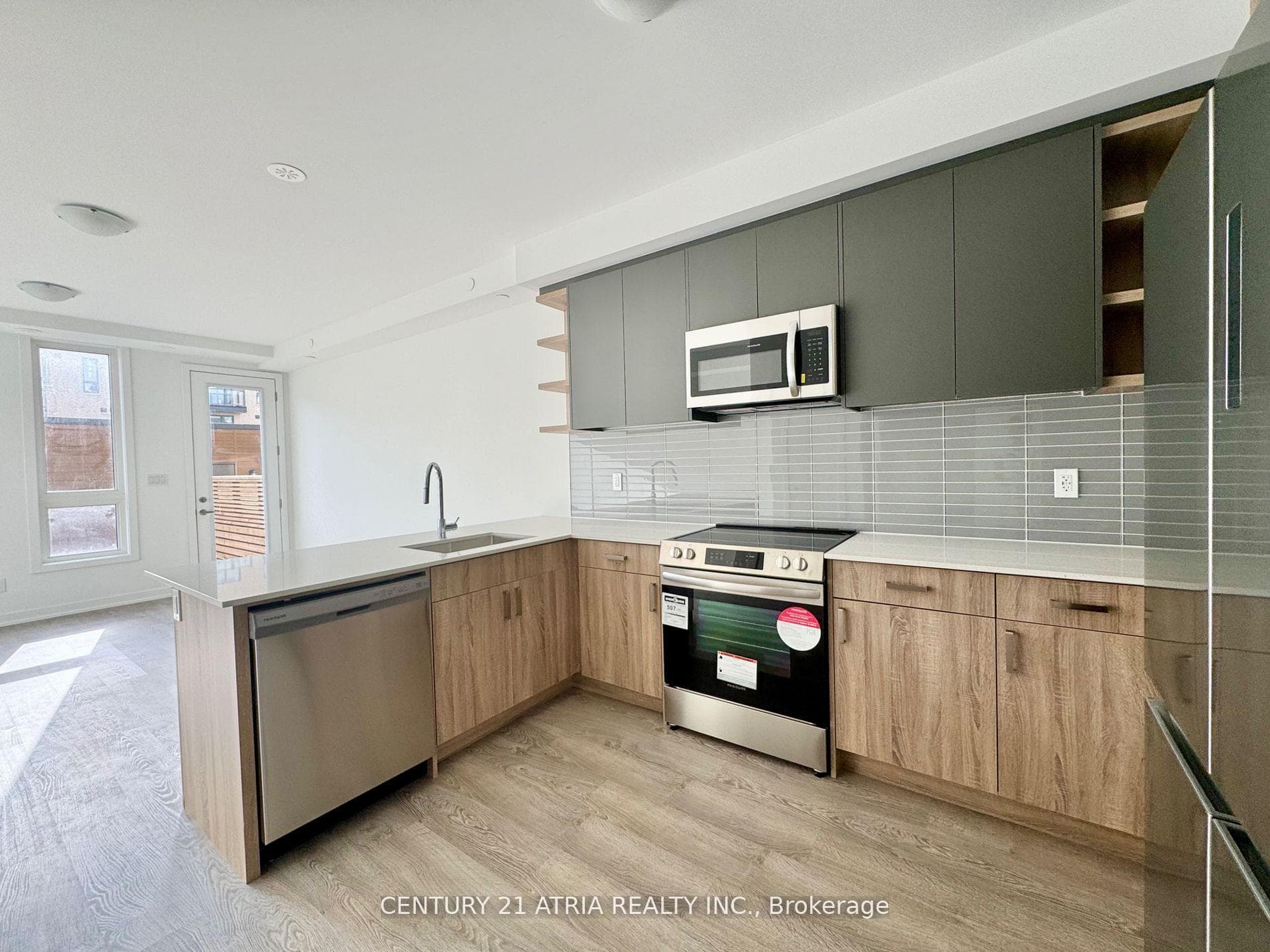 22 Deep Roots Terrace Unit main photo 7