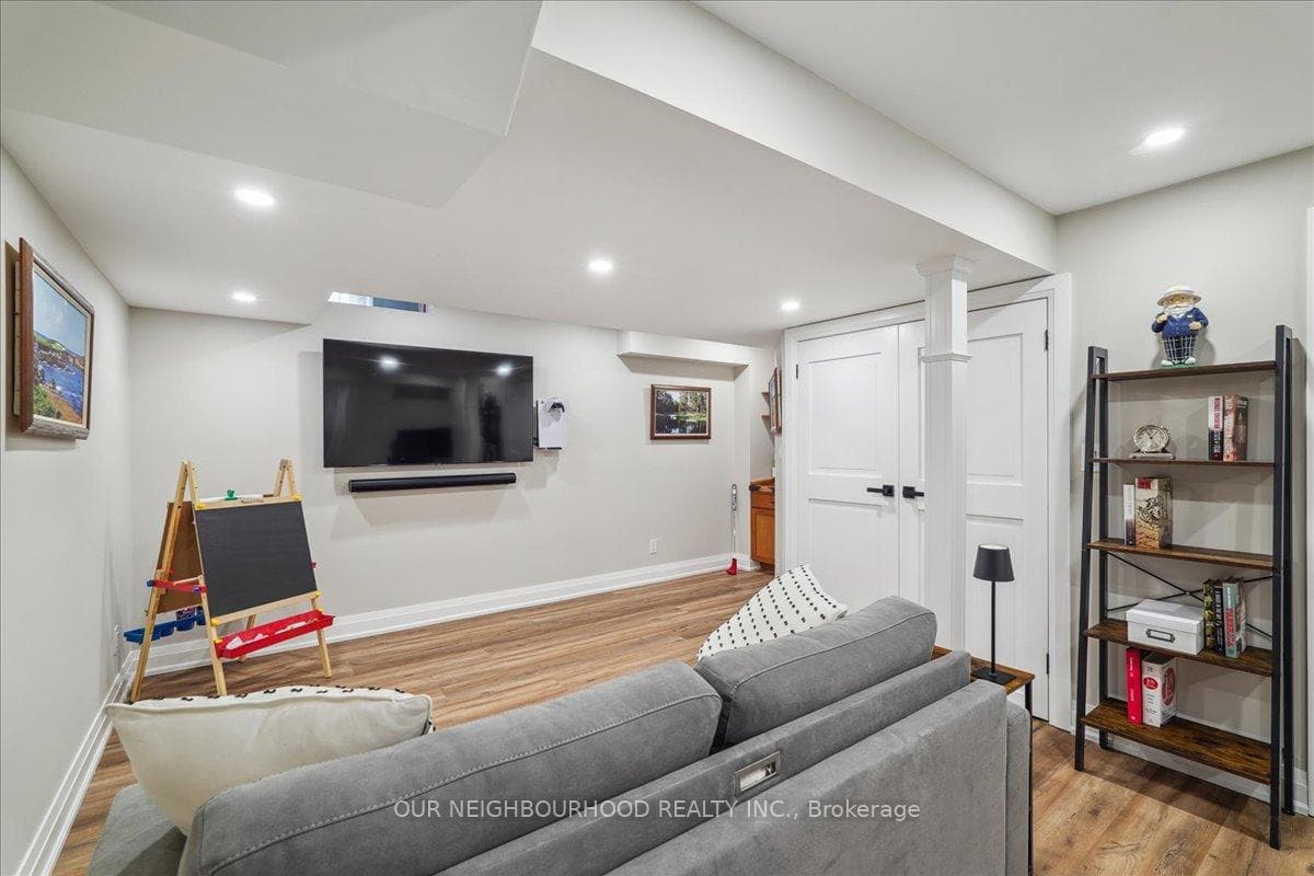 21 Latitude Lane photo 30