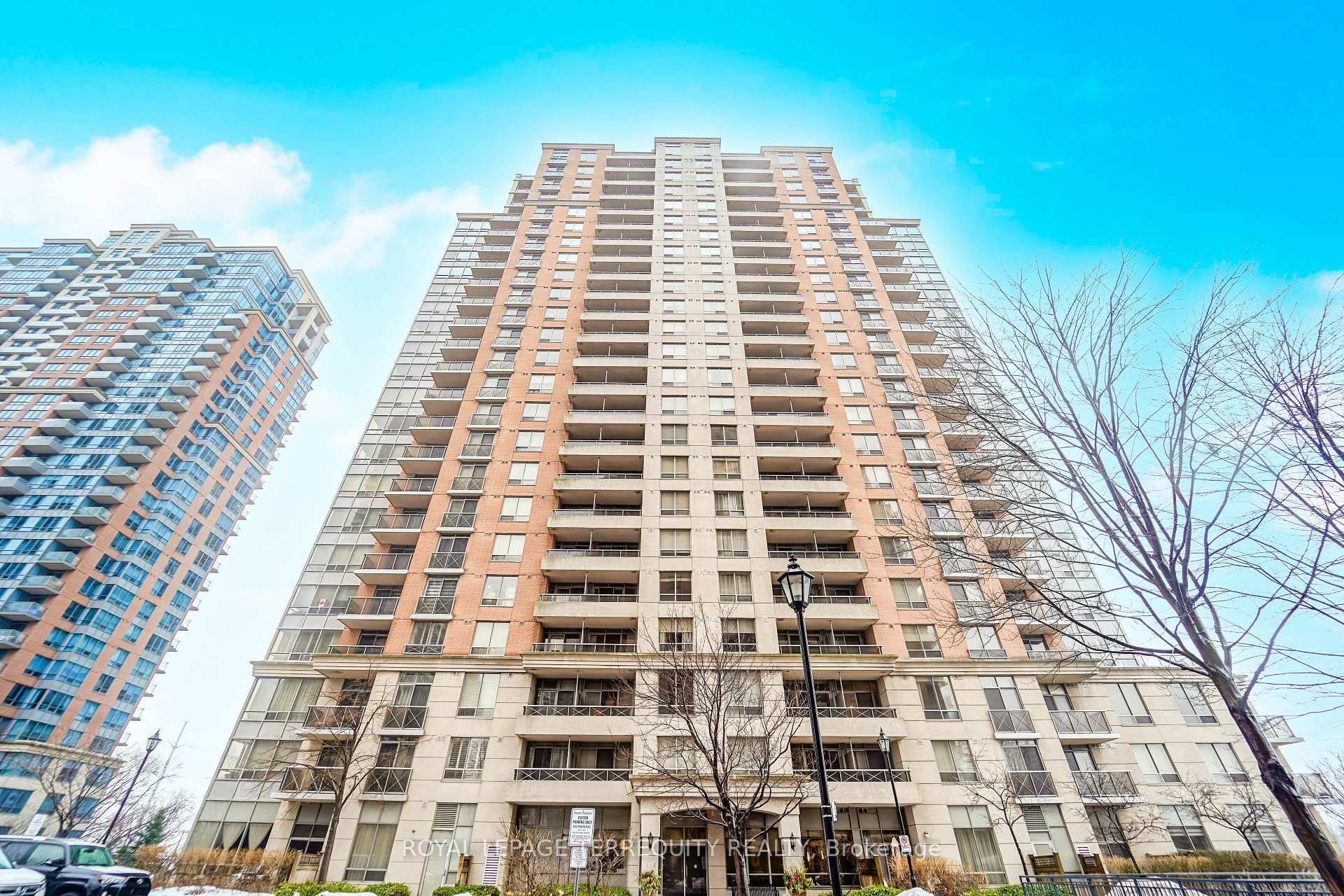 5233 Dundas Street Unit 1727 photo 3