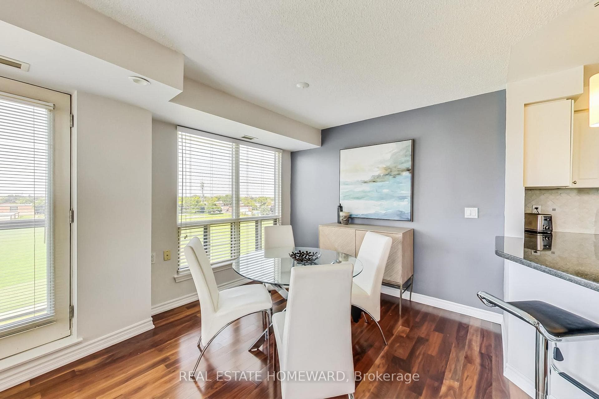 1030 Sheppard Avenue Unit 513 photo 9