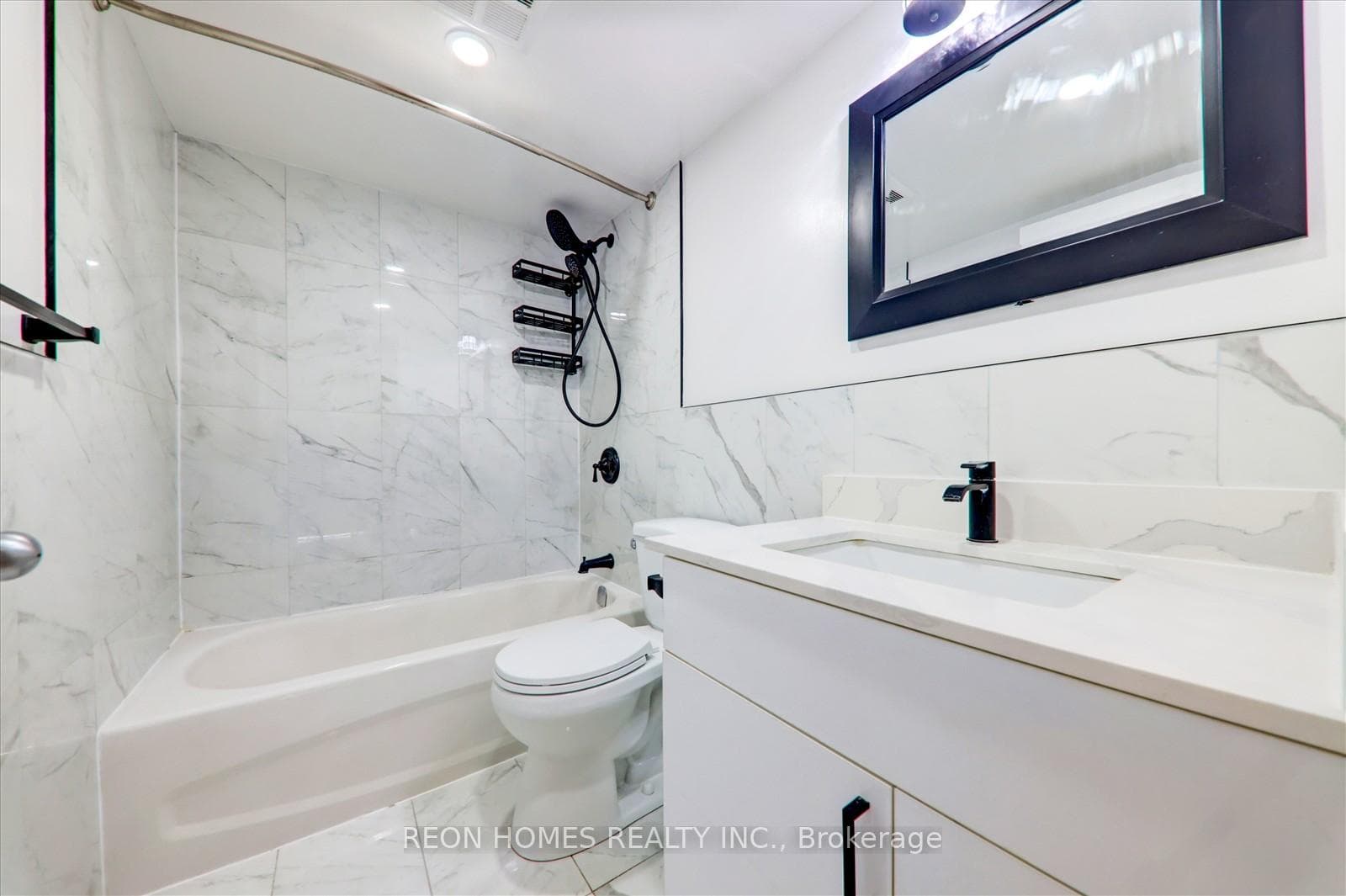 2466 Eglinton Avenue Unit 1610 photo 18