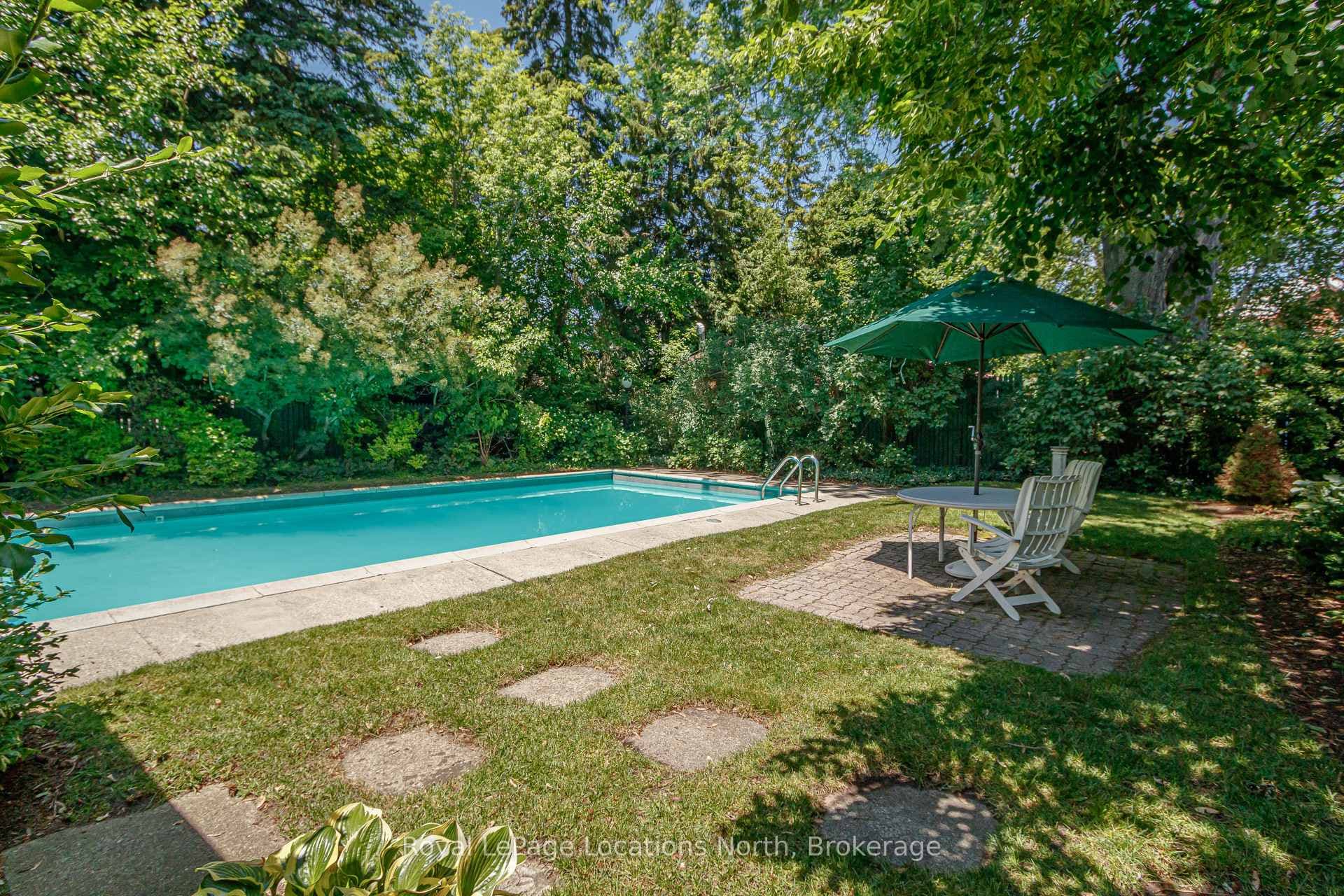 284 Maple Street photo 43