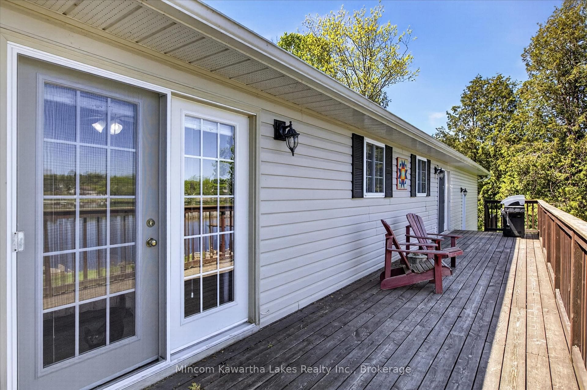 46 LAWRENCE Street photo 37