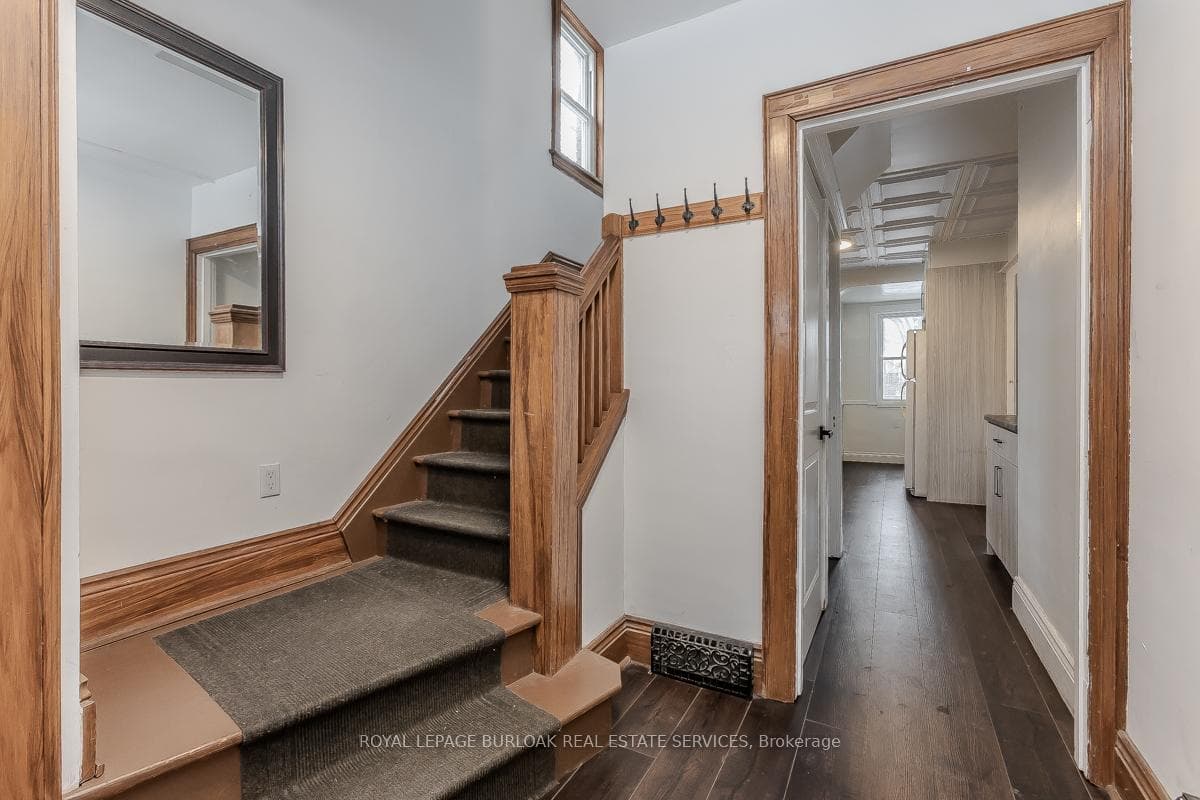 1225 King Street photo 10