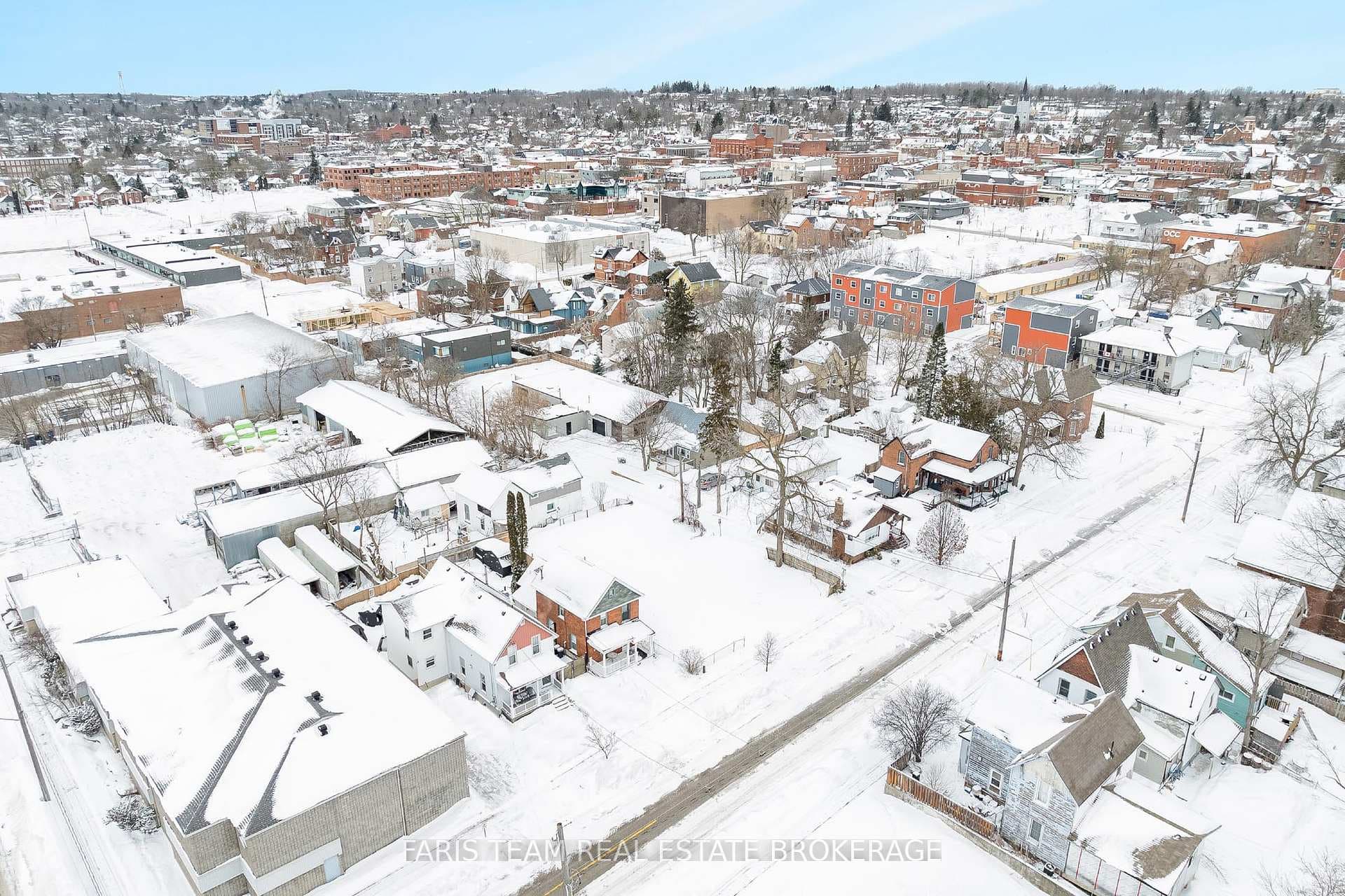 105 Matchedash Street photo 11
