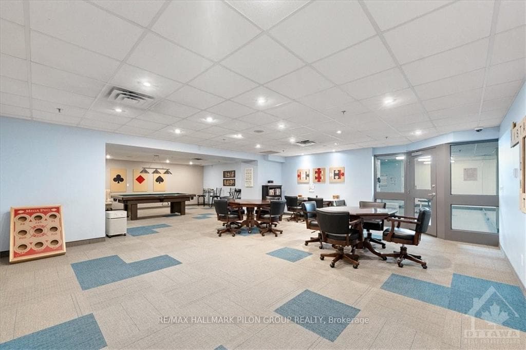 1705 PLAYFAIR Drive Unit PH6 photo 20