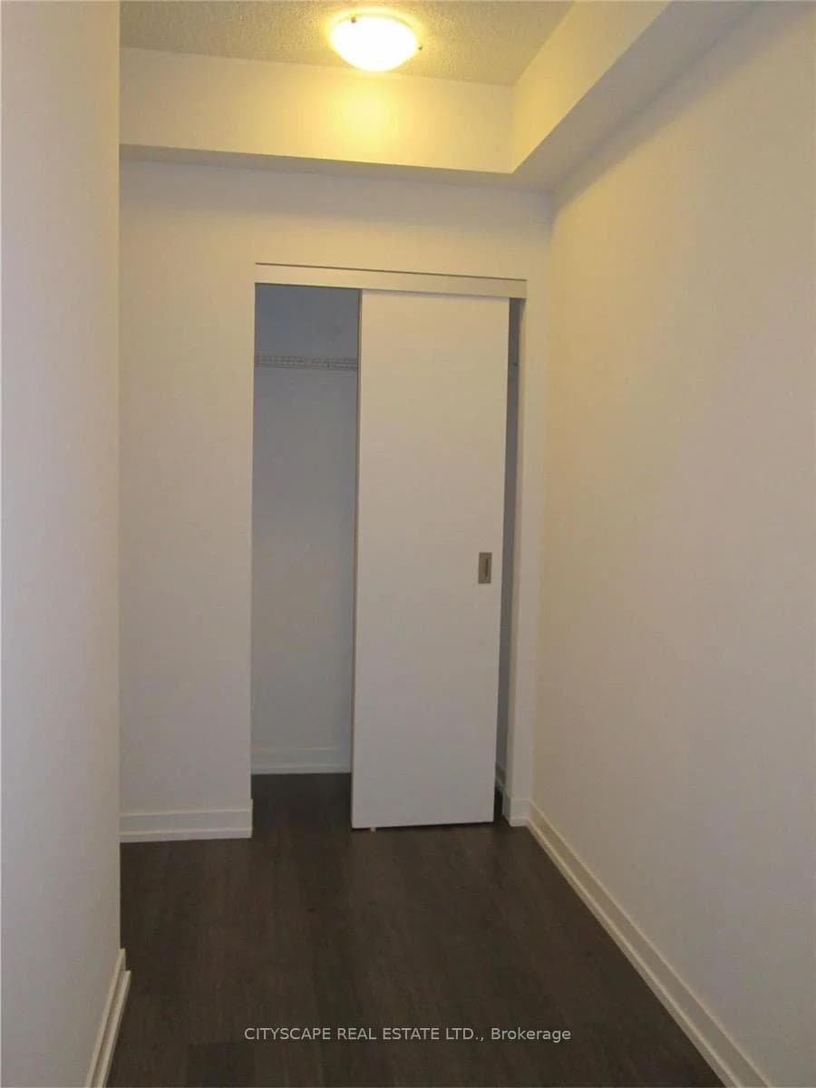 89 Dunfield Avenue Unit 510 photo 9