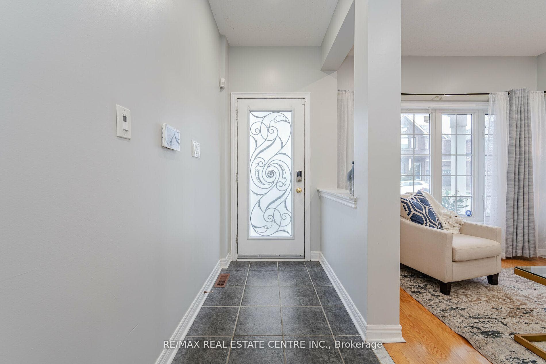 66 Bevan Crescent photo 3