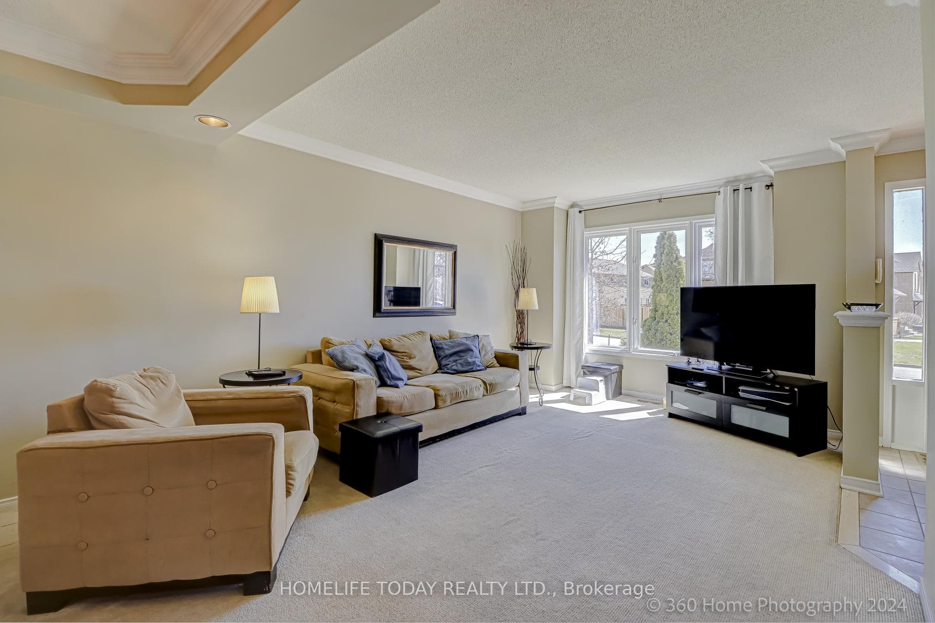 1560 Arcadia Square photo 5