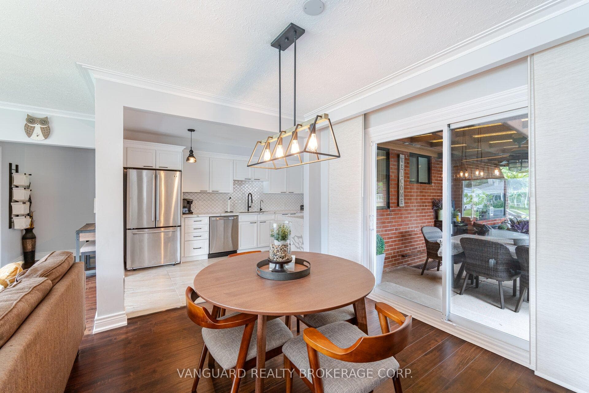 43 Robinglade Drive photo 12