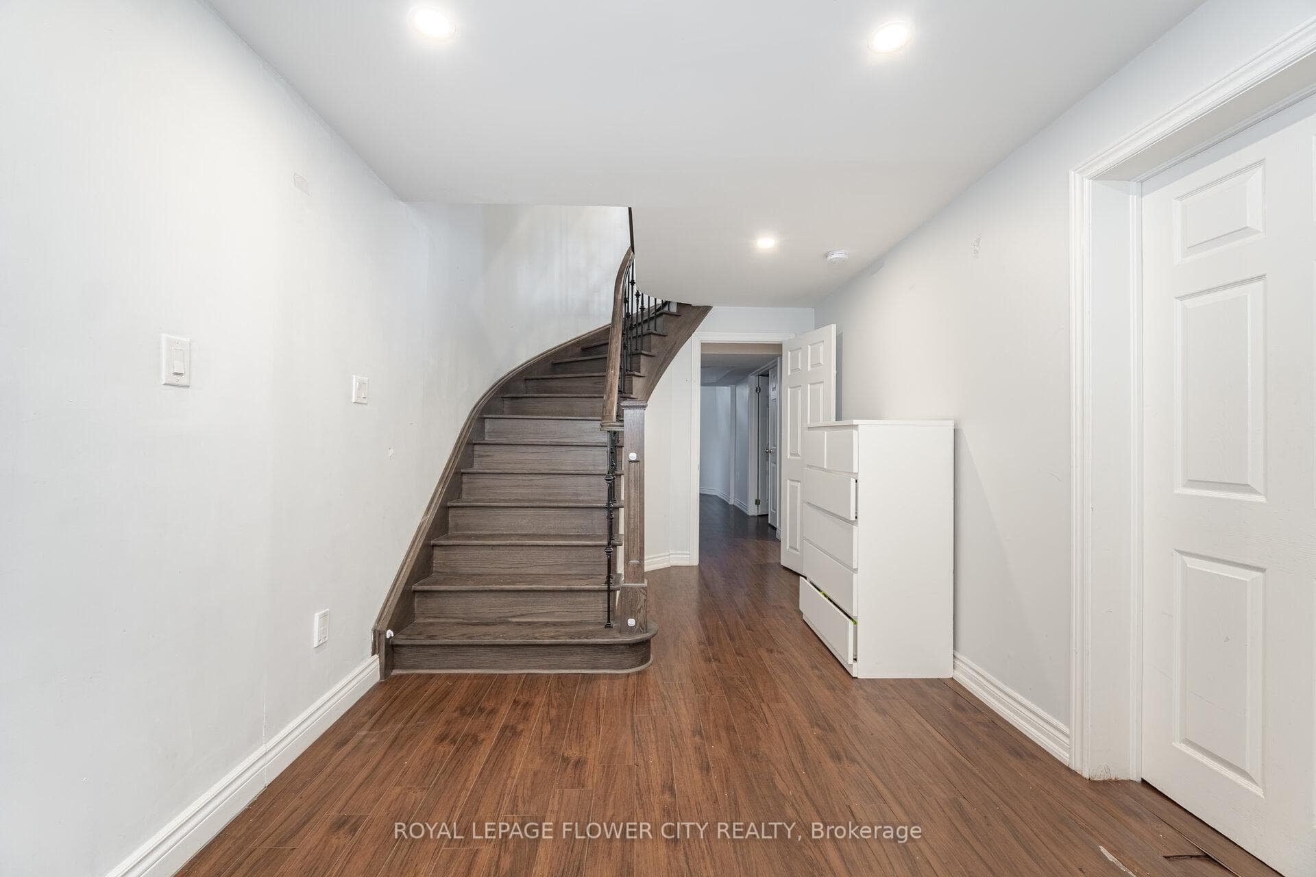 47 Burgby Avenue photo 40