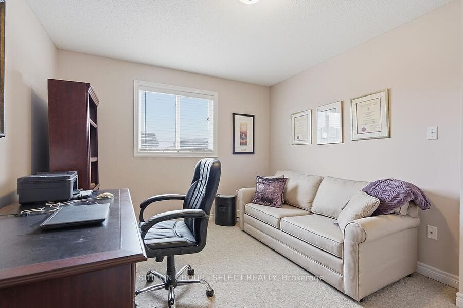 1758 Devos Drive photo 29