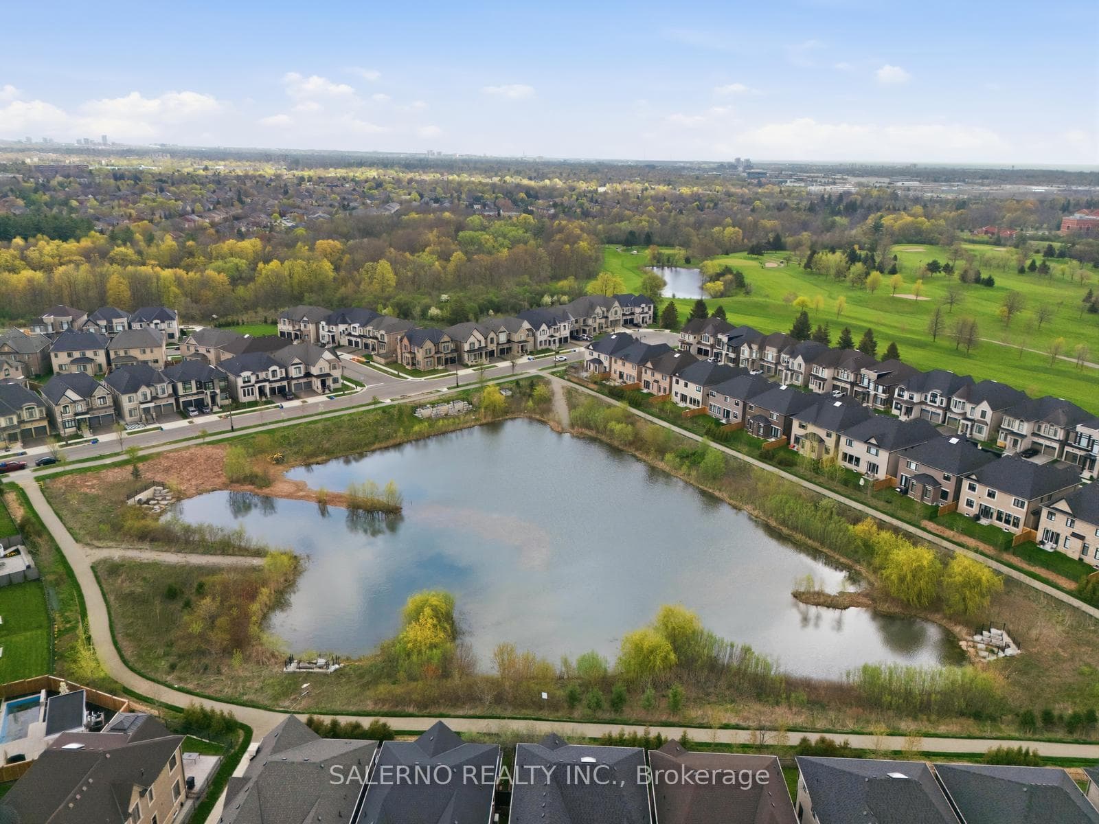 2364 Irene Crescent photo 49