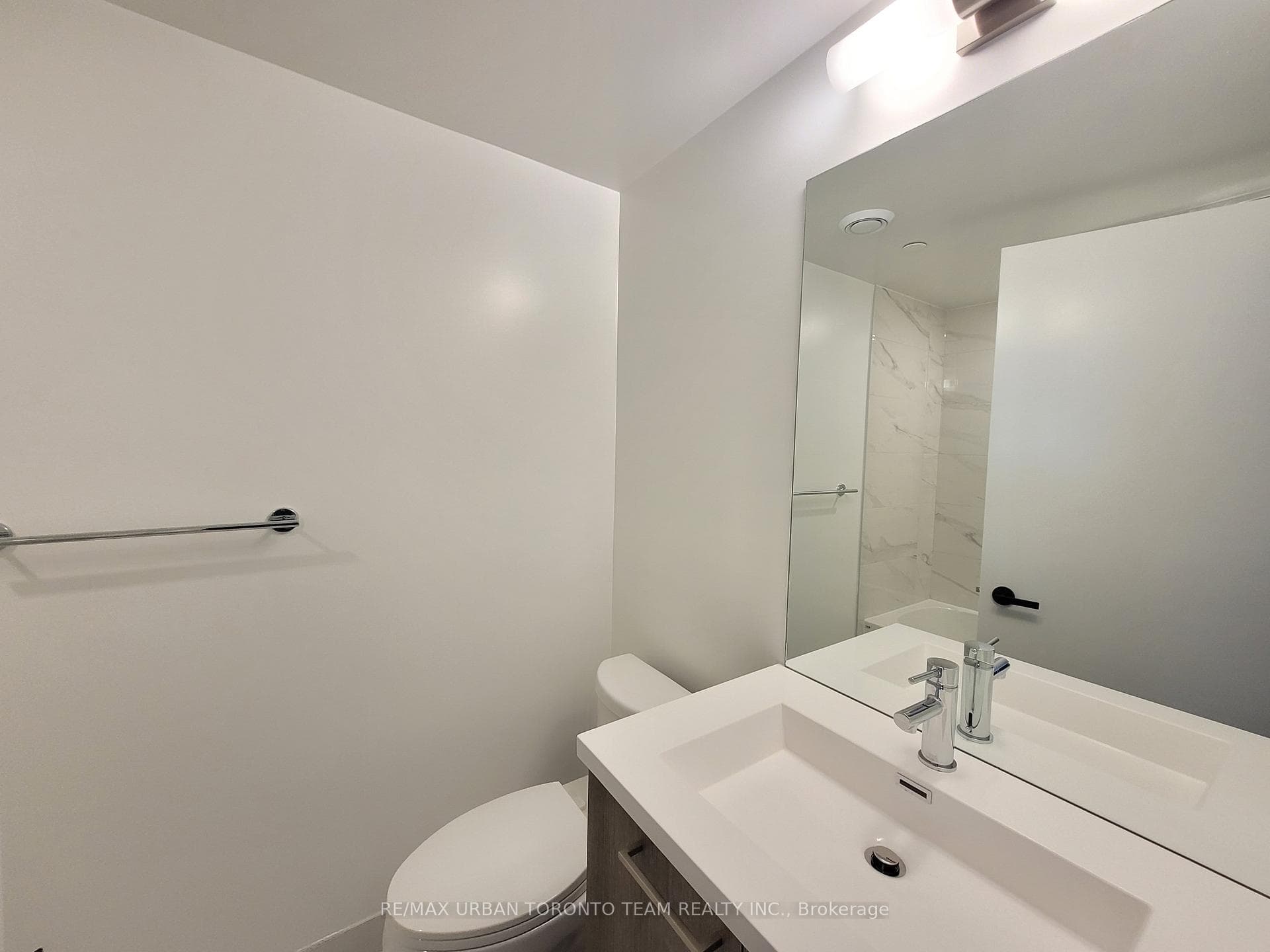 195 Commerce Street Unit 2710 photo 6