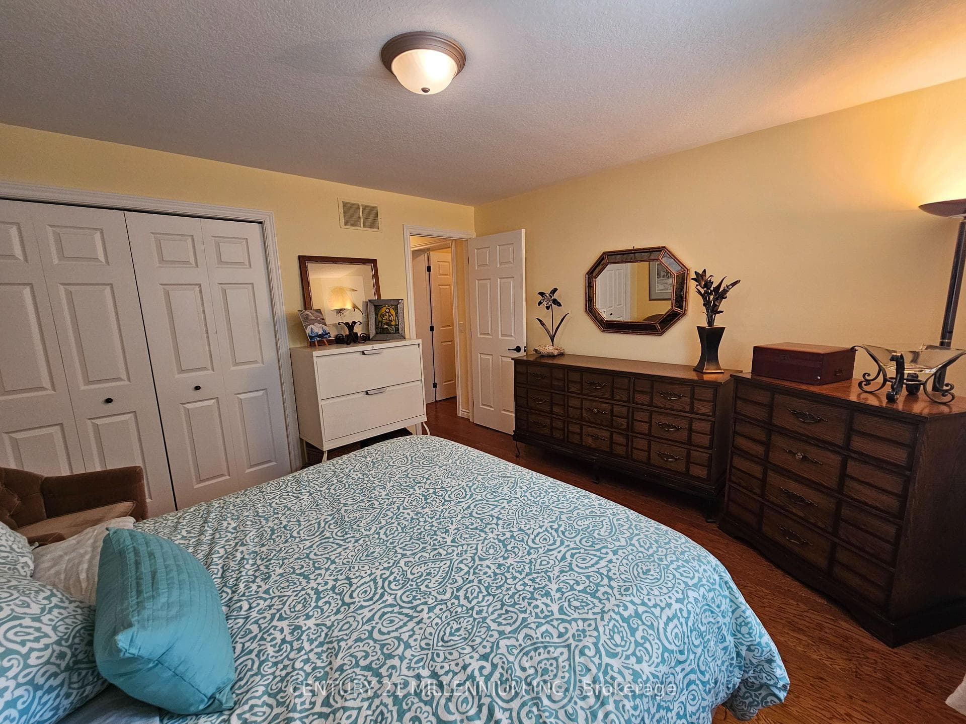7 Virginia Avenue photo 28