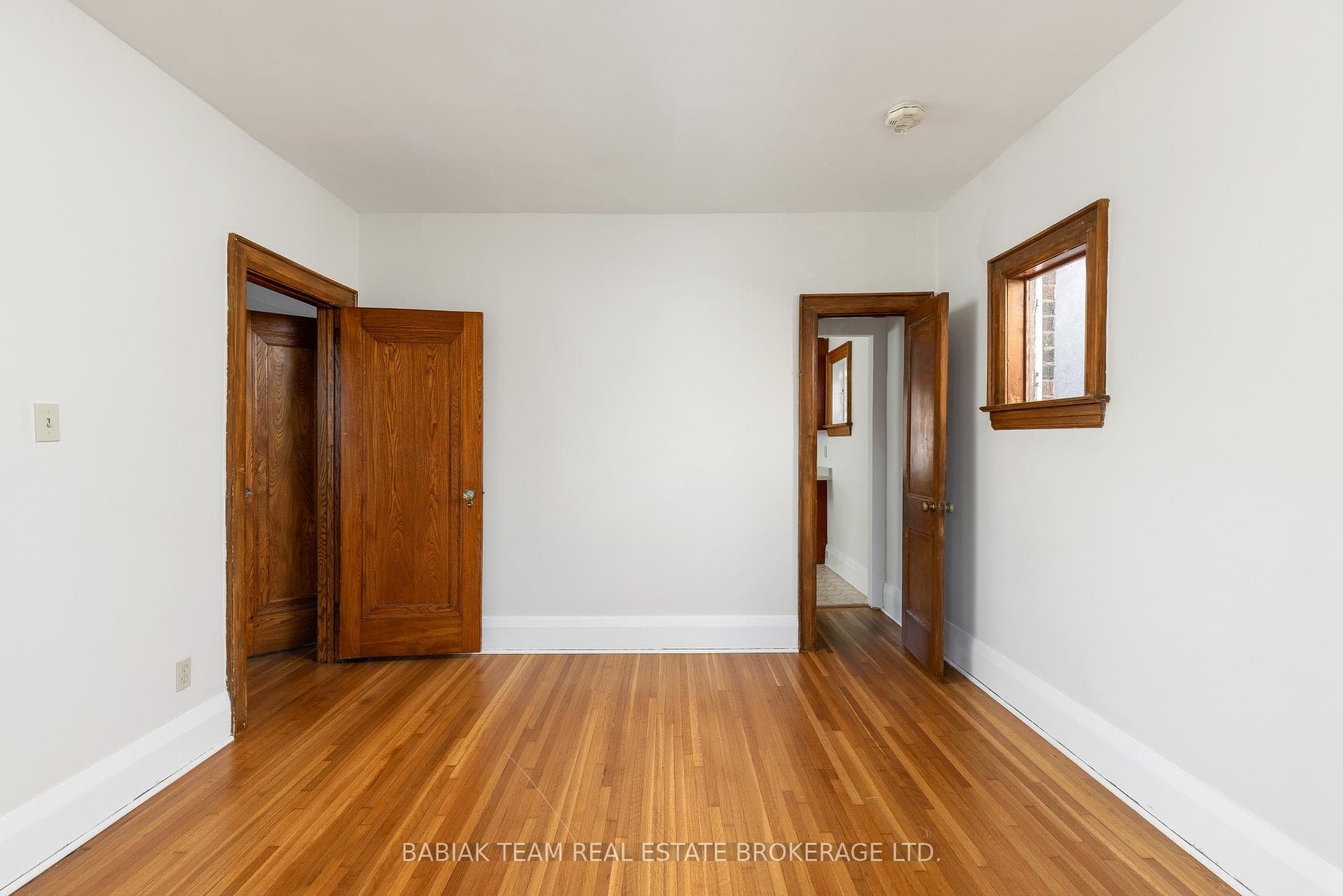 348 Runnymede Road photo 35