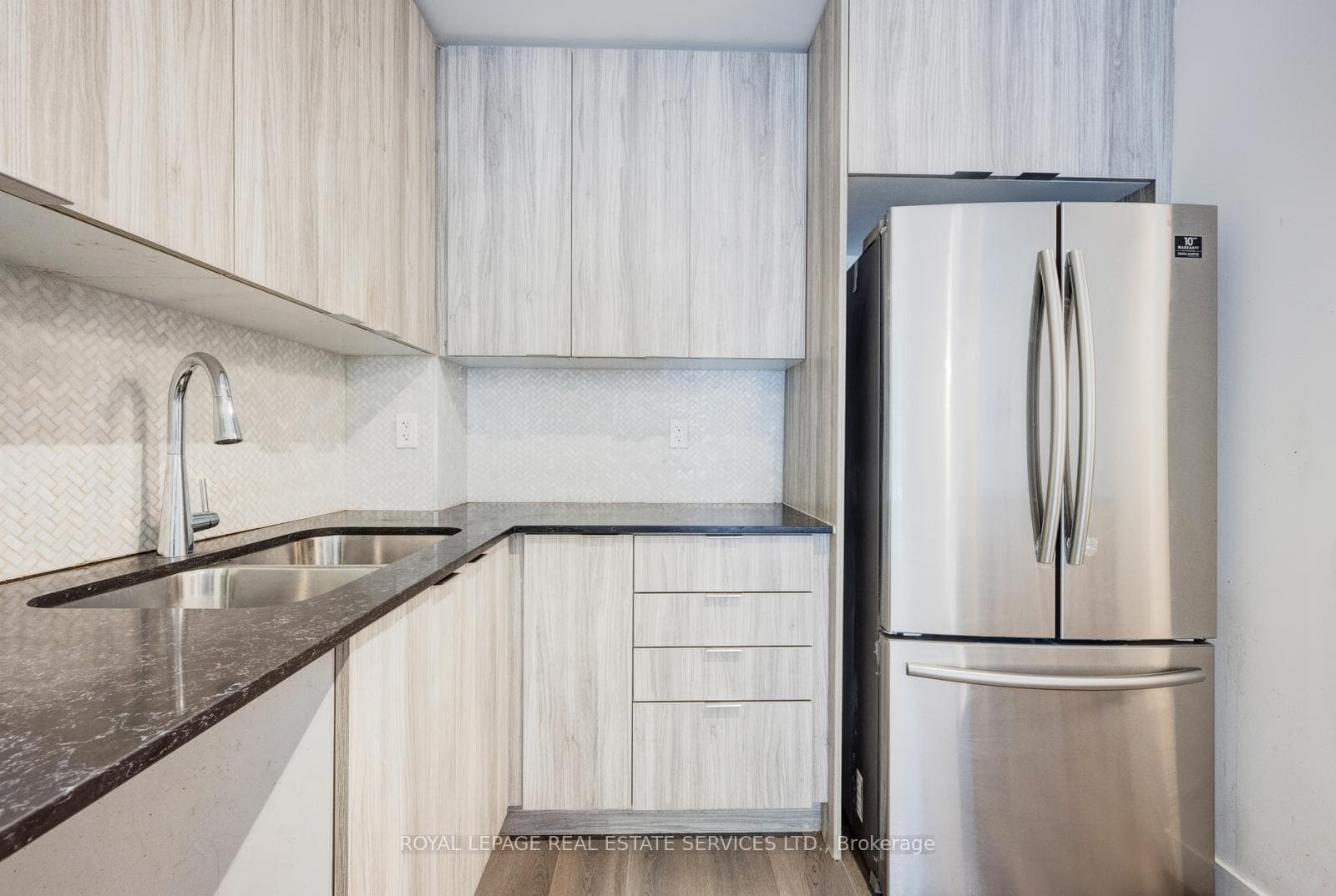 200 Malta Avenue Unit 23 photo 16
