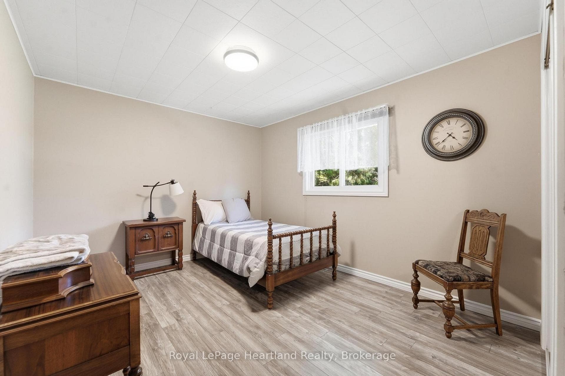 235 Hincks Street photo 17