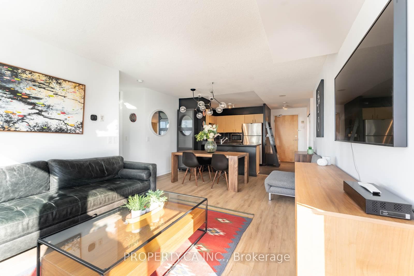 4978 Yonge Street Unit 1609 photo 4