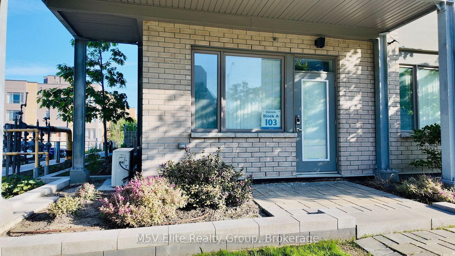 5155 Sheppard Avenue Unit 103 photo 3