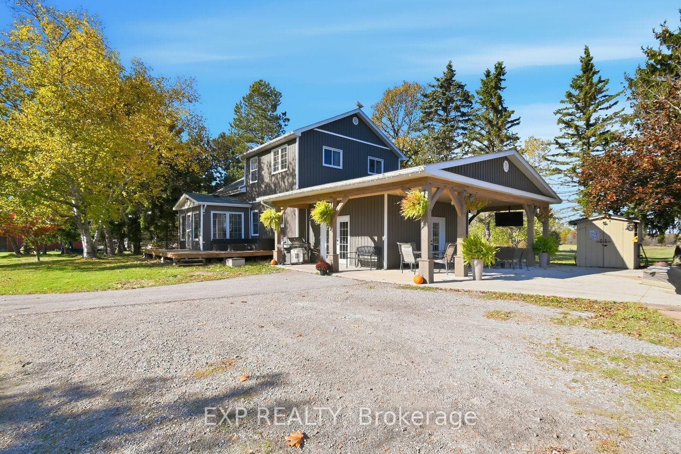 9043 Ridge Road photo 2