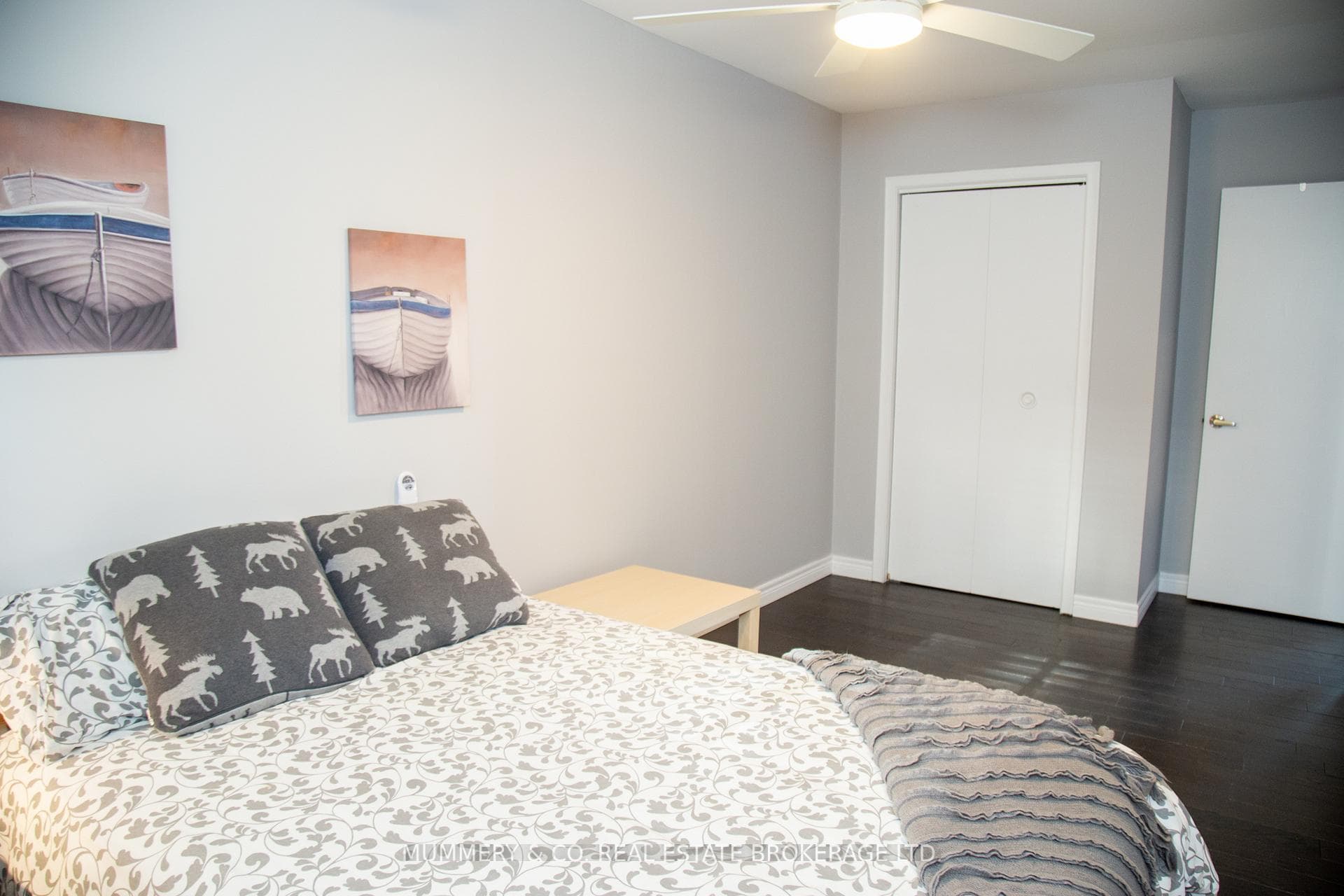 52 Grand Street photo 16