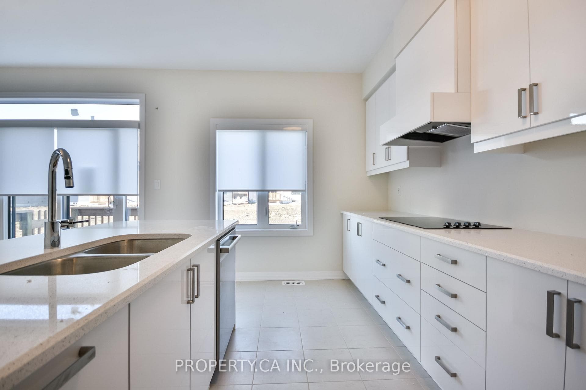 3152 Searidge Street photo 16