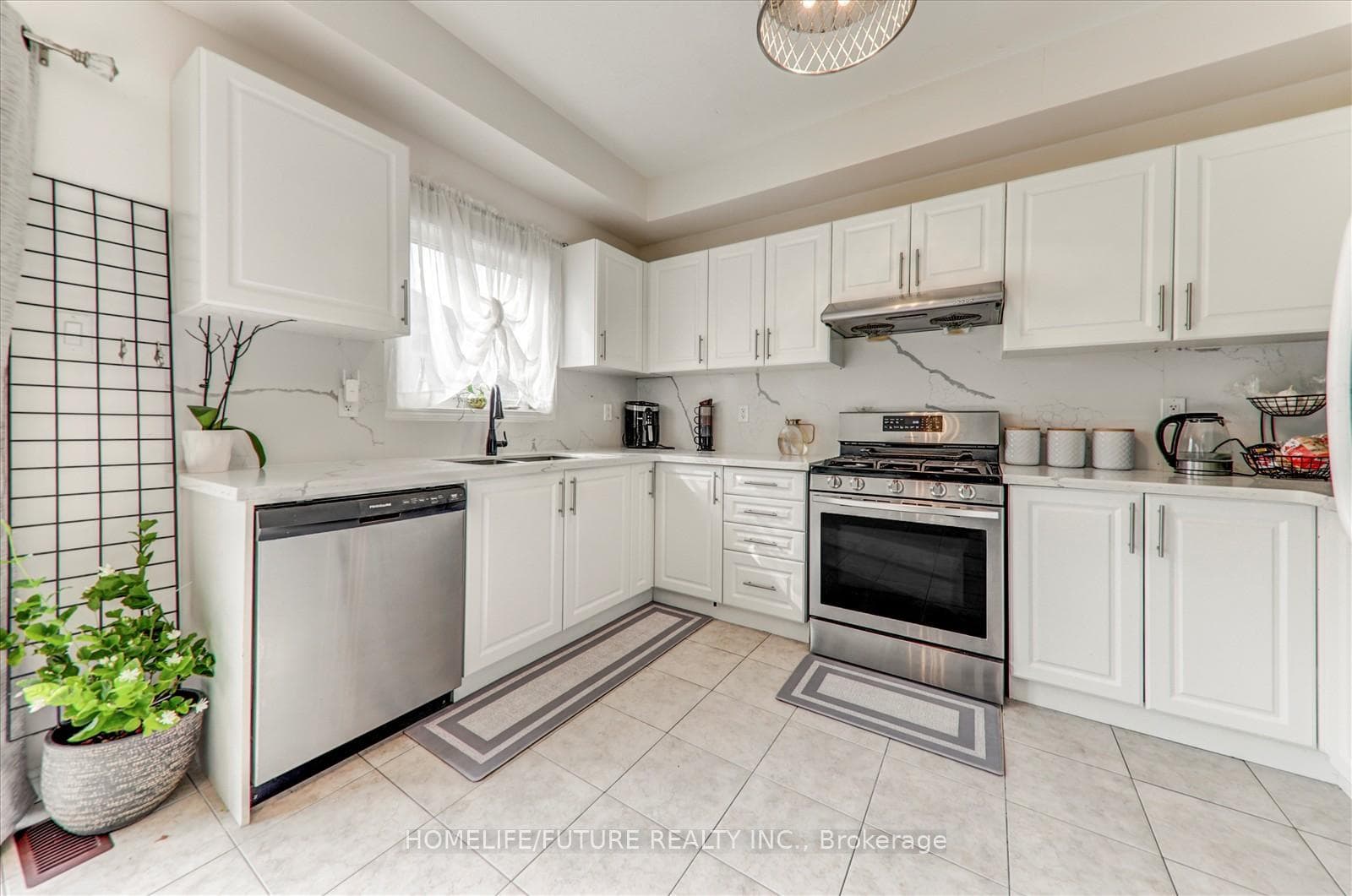 47 Henry Smith Avenue photo 16