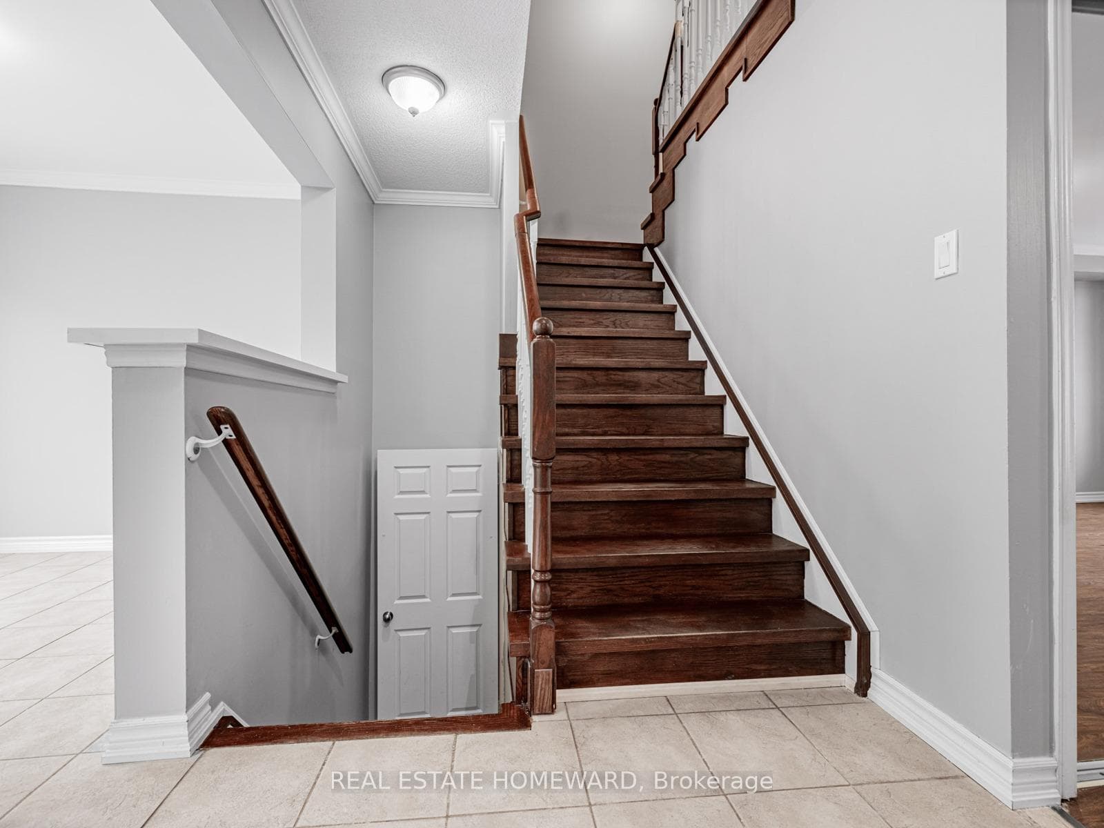 304 Flagstone Way photo 10
