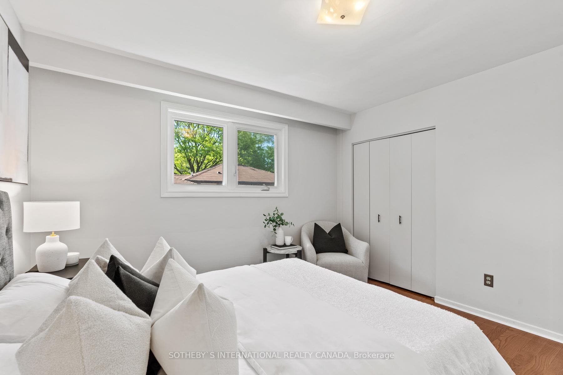 1176 Grange Road photo 12