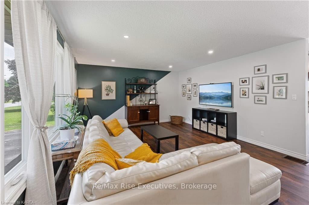 110 HASKINS POINT Road photo 5