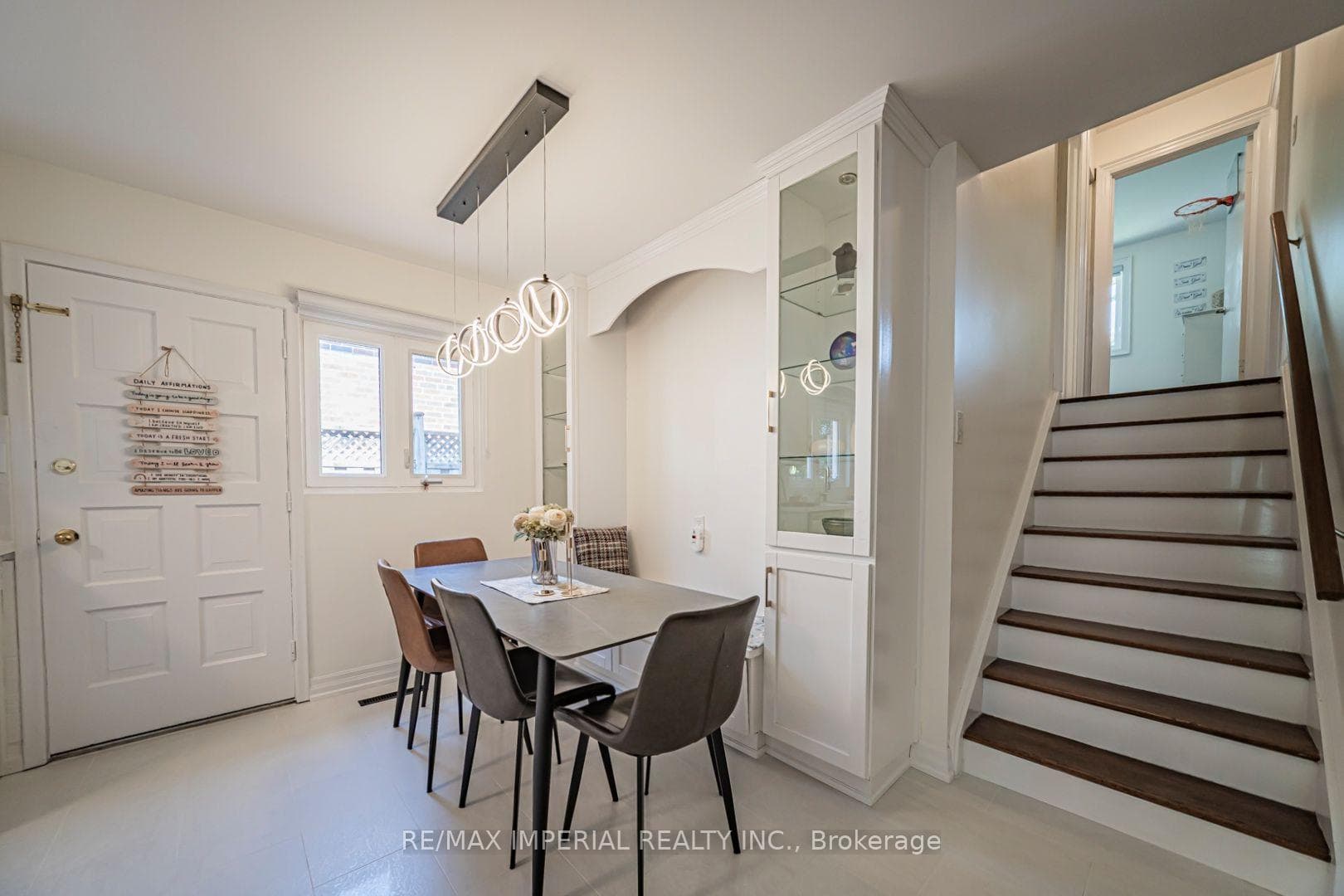 4 Quincy Crescent photo 15